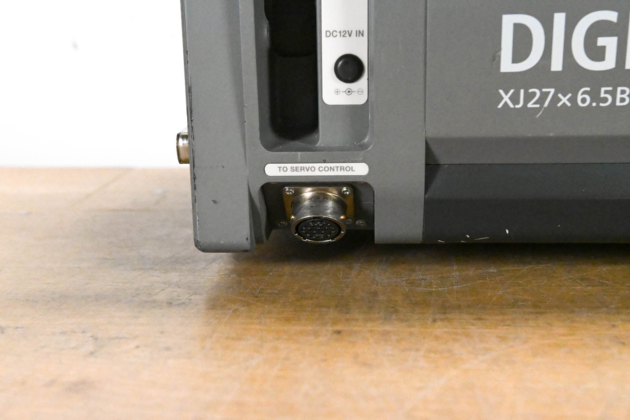Canon XJ27x6.5B 6.5-180mm DIGISUPER 27 AF HD Box Lens