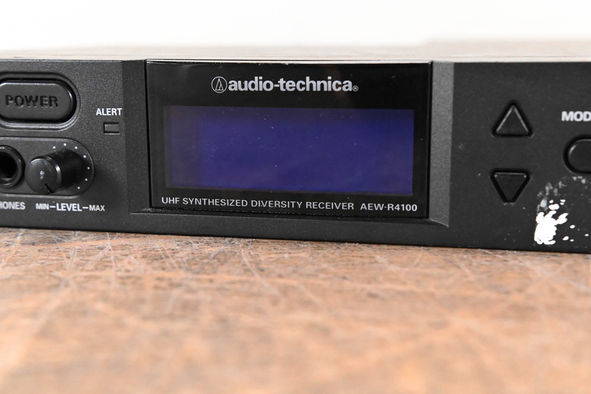 Audio-Technica AEW-4230D Handheld Wireless System - D Band: 655-680 MHz