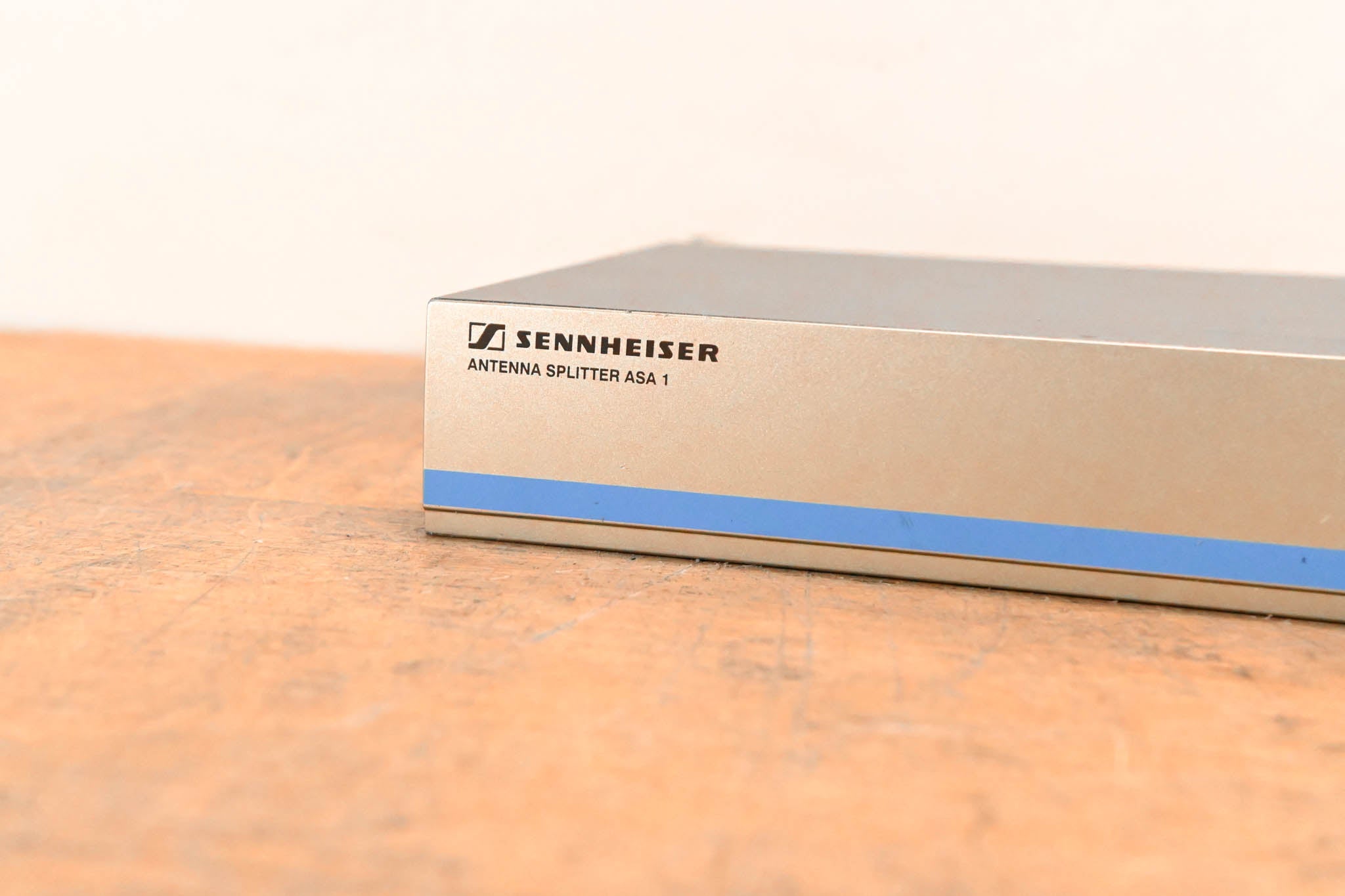 Sennheiser ASA 1 Active Antenna Splitter - 500-870 MHz (NO POWER SUPPLY)
