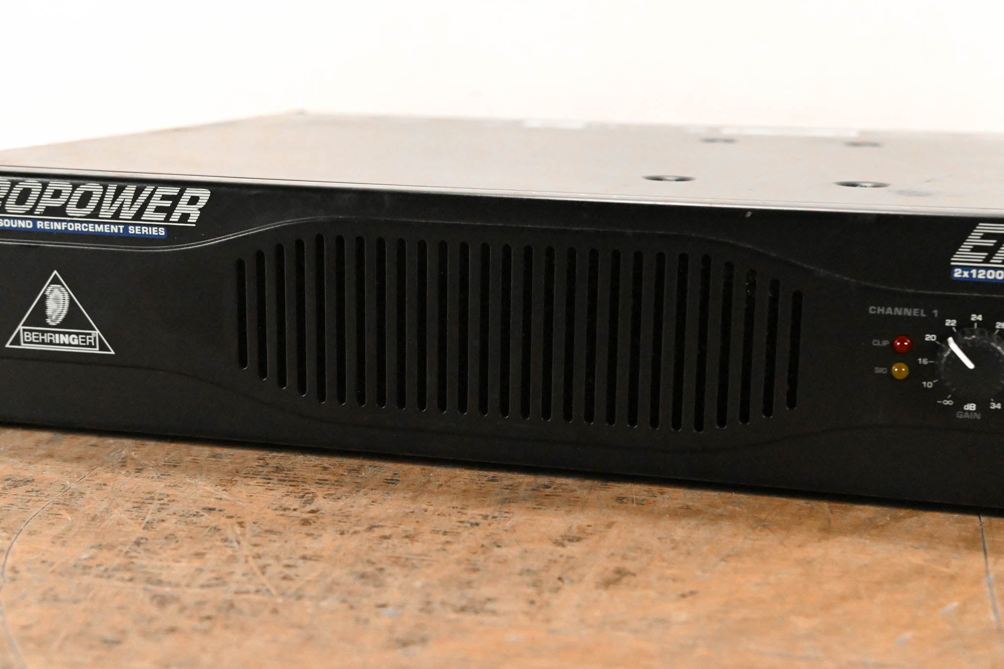 Behringer Europower EP2500 2-Channel Power Amplifier