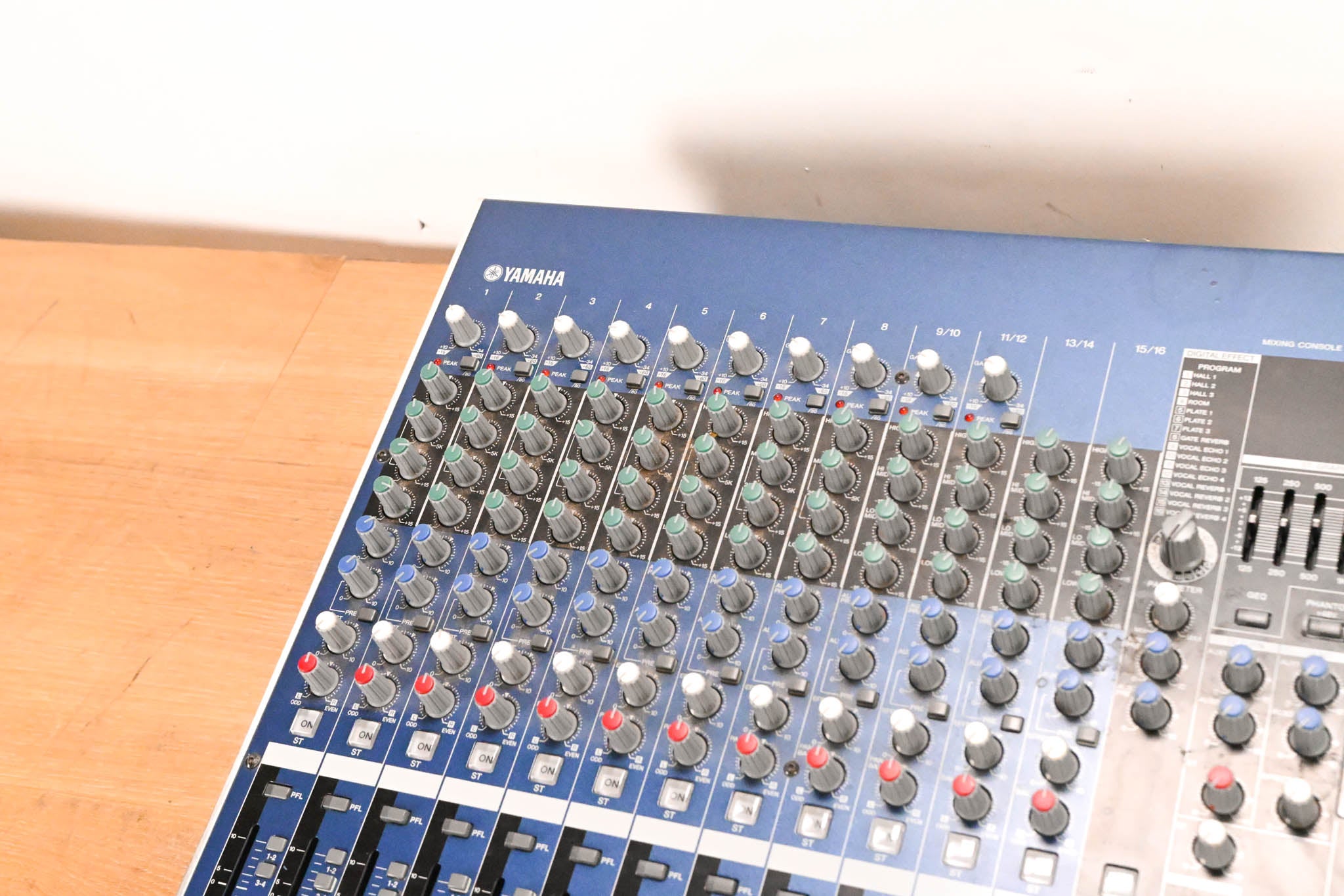Yamaha MG16/6FX 16-Channel 6-Bus Analog Mixing Console (NO POWER SUPPLY)