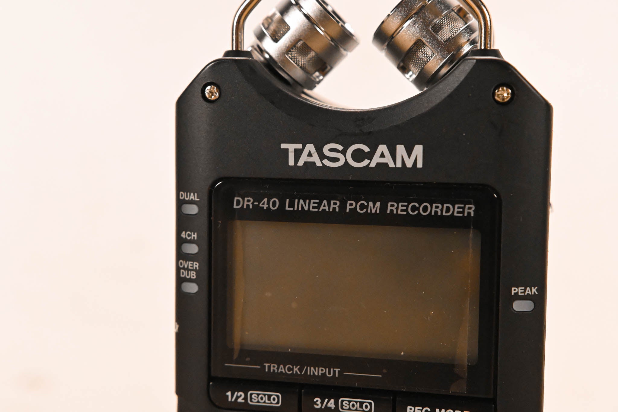 TASCAM DR-40 Handheld 4-Track Recorder
