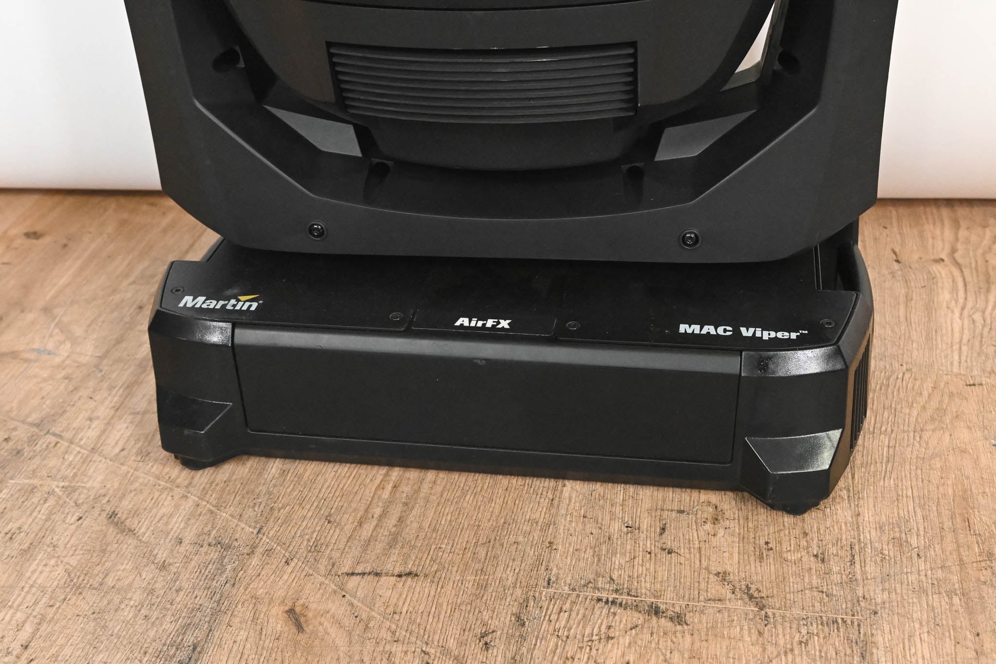 Martin MAC Viper AirFX Super-High Output Aerial Effects Fixture