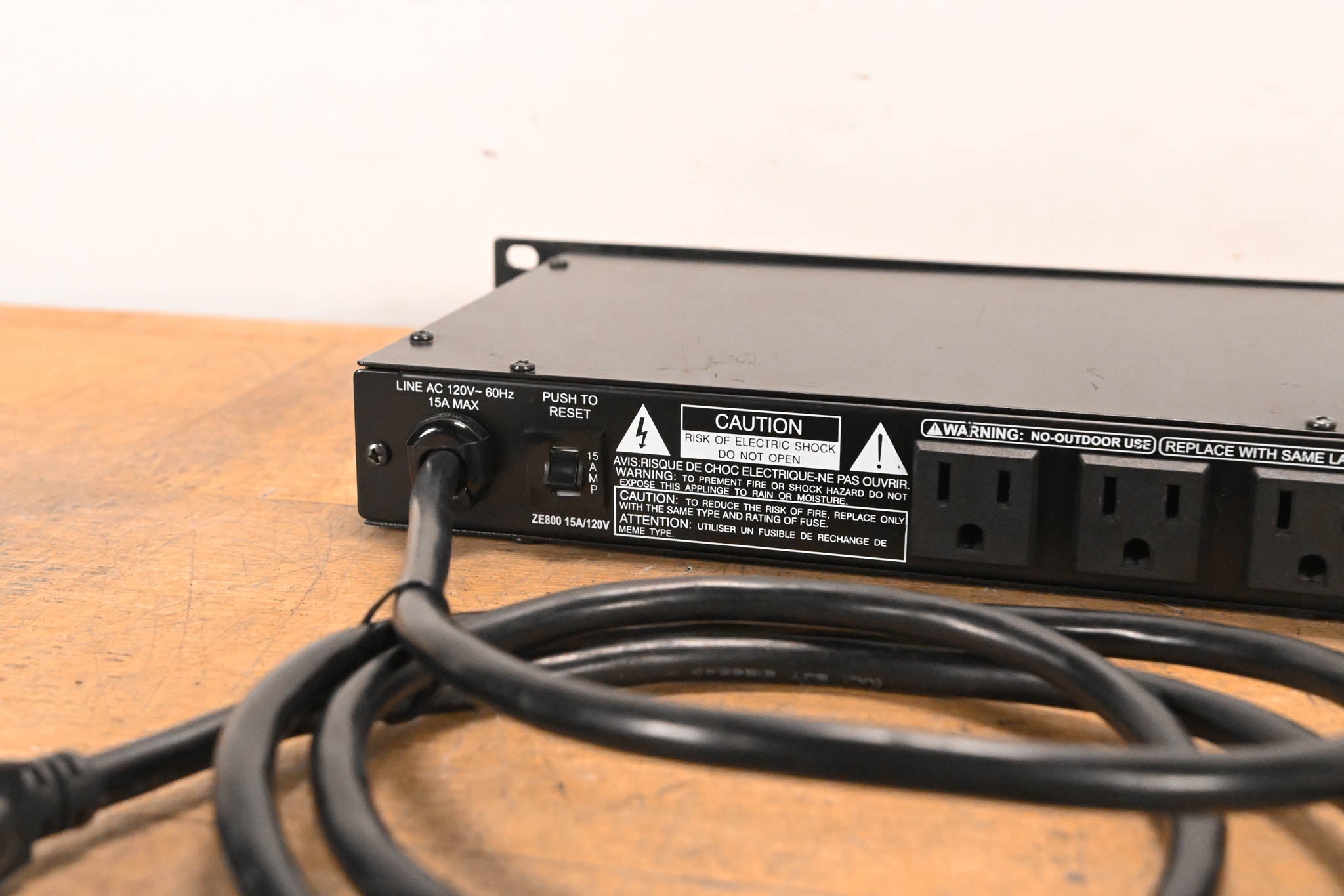 Furman RackRider RR-15PLUS 1RU Power Conditioner w/ Lights + V-Meter