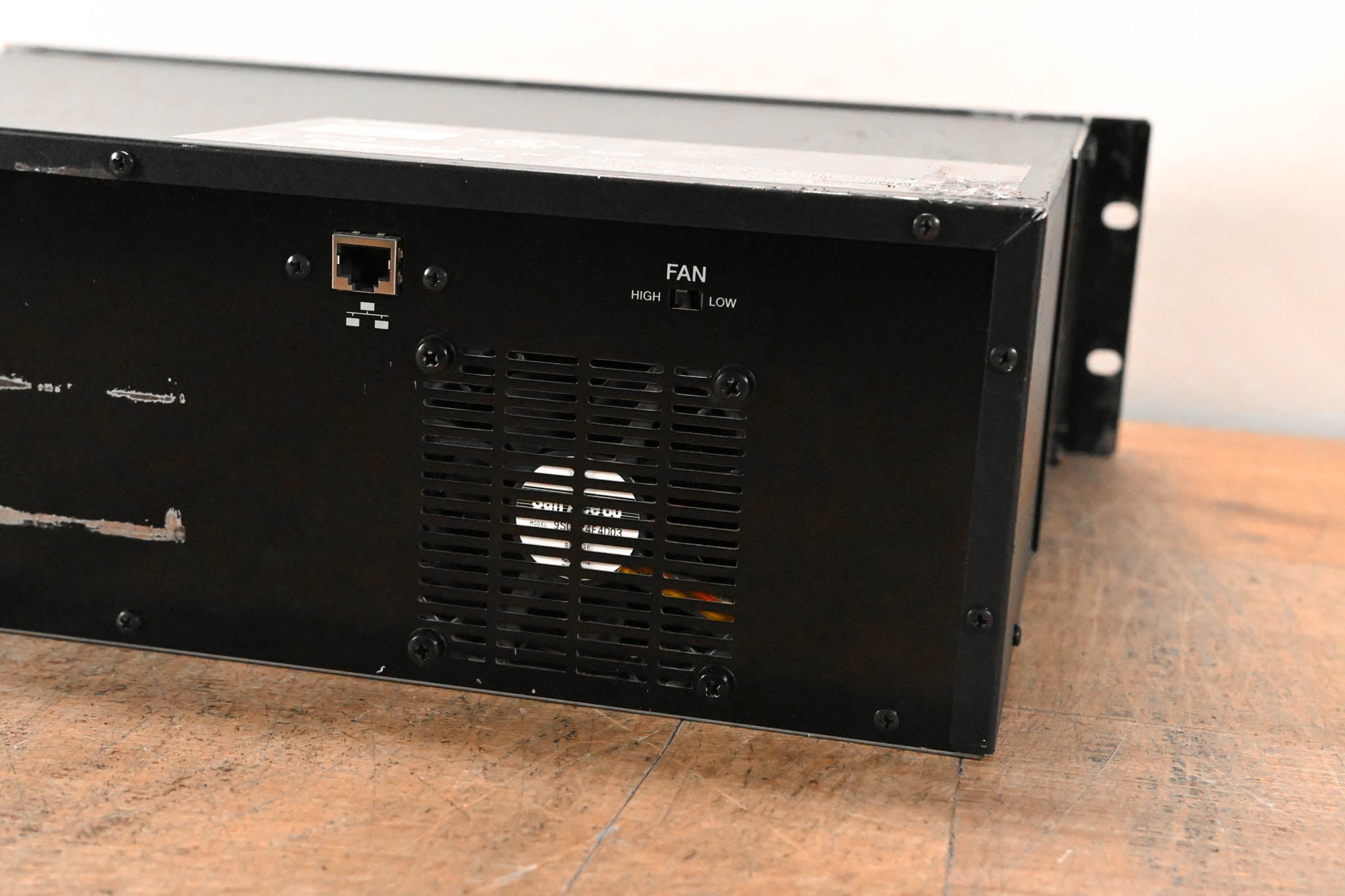 Yamaha SB168-ES 16-Channel EtherSound Stage Box