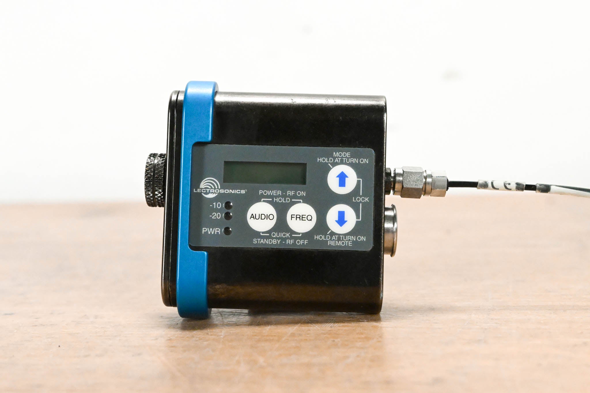 Lectrosonics SMQV Super Miniature Wireless Mic Transmitter - Block 470