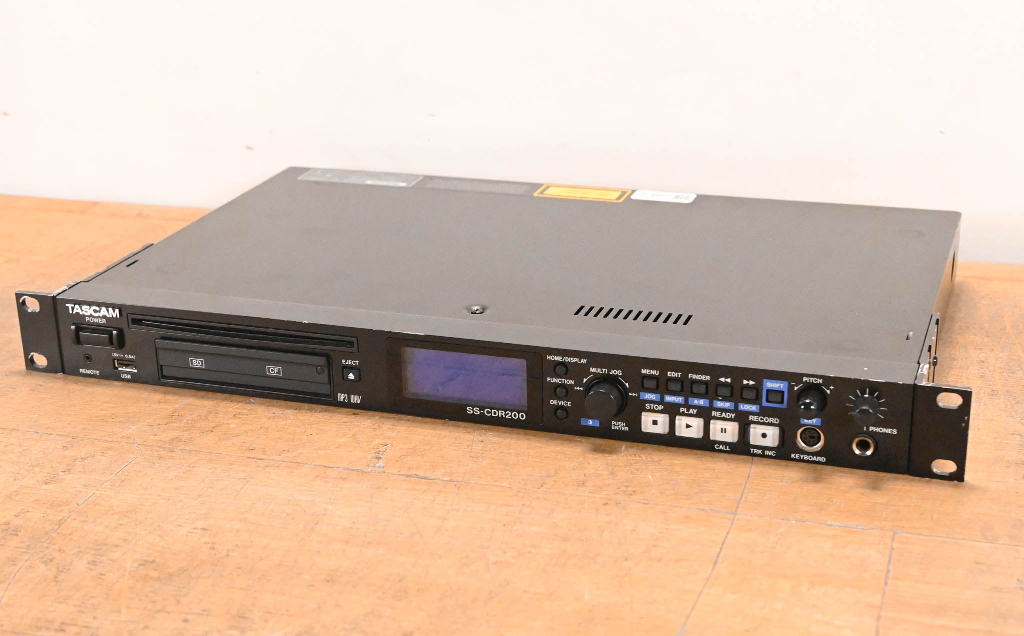 TASCAM SS-CDR200 Solid State and CD Digital Audio Recorder CG01U52