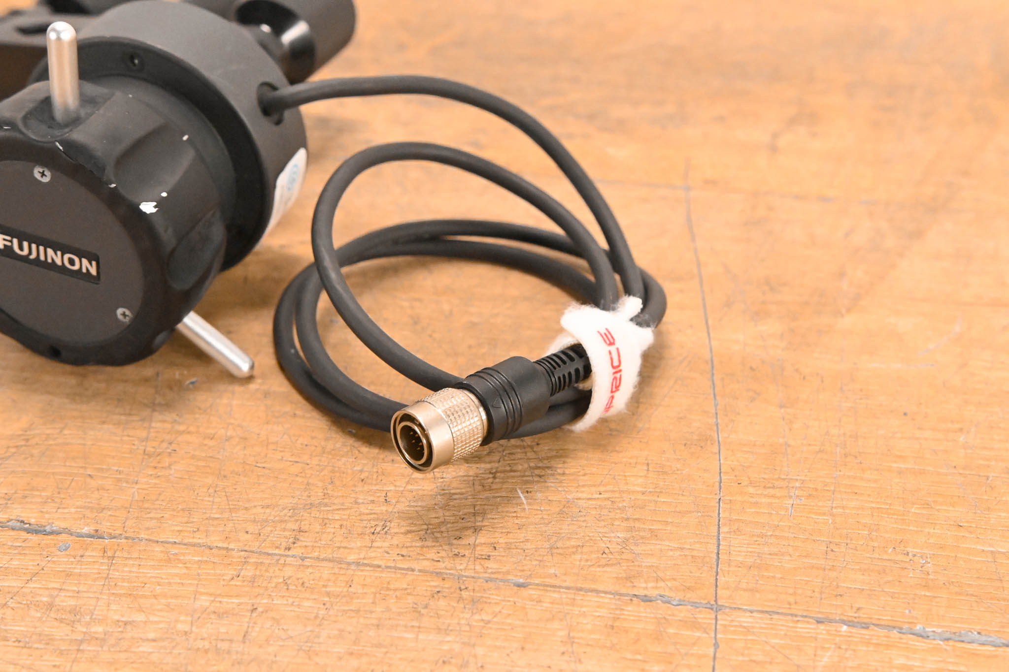 Fujinon EPD-21A-A02 Focus Demand with MCA-7 Mounting Clamp