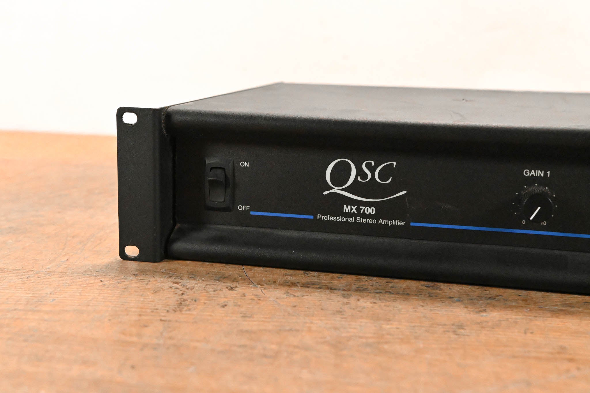 QSC MX 700 2-Channel Power Amplifier