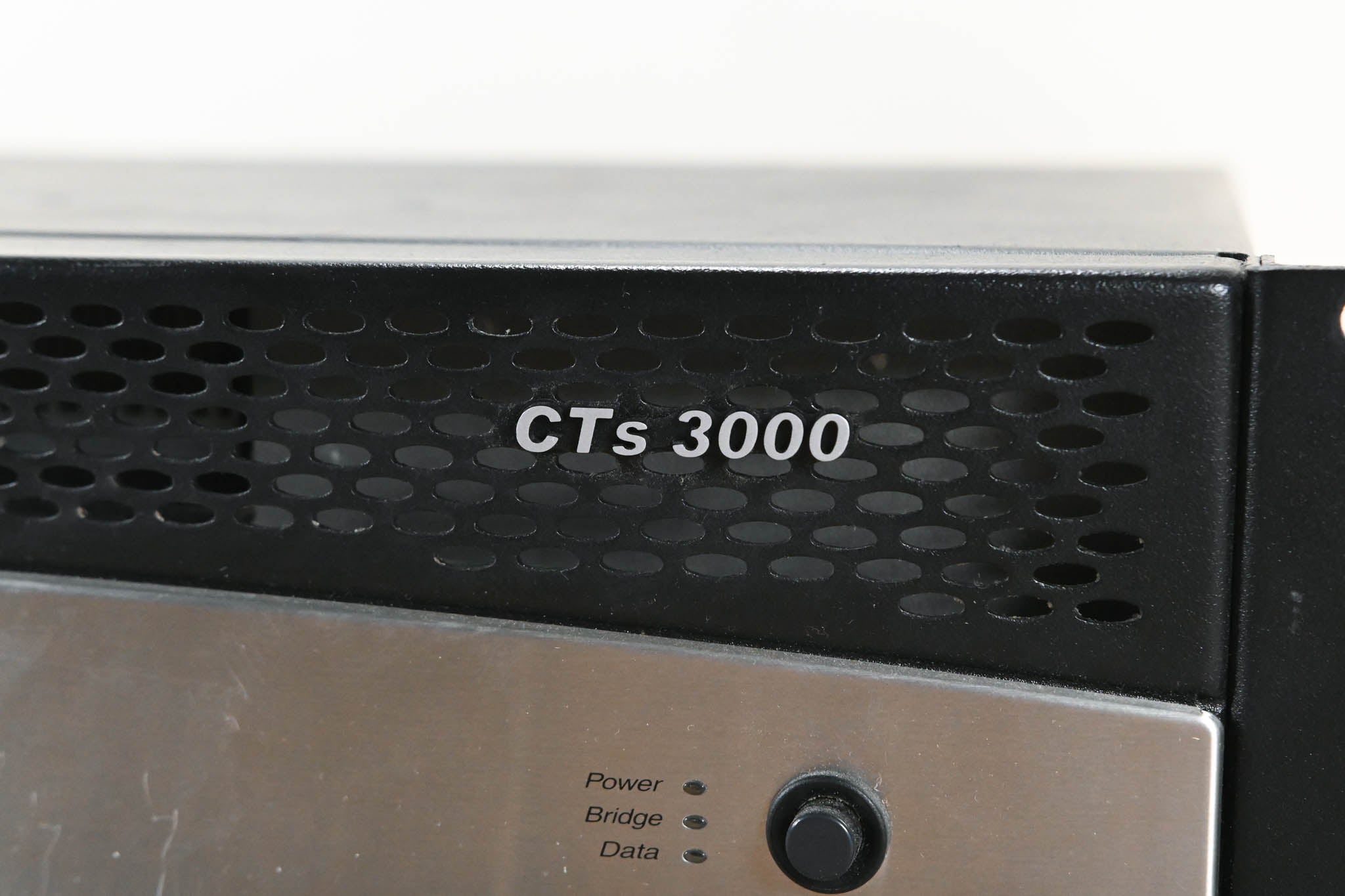 Crown CTs 3000 2-Channel Power Amplifier