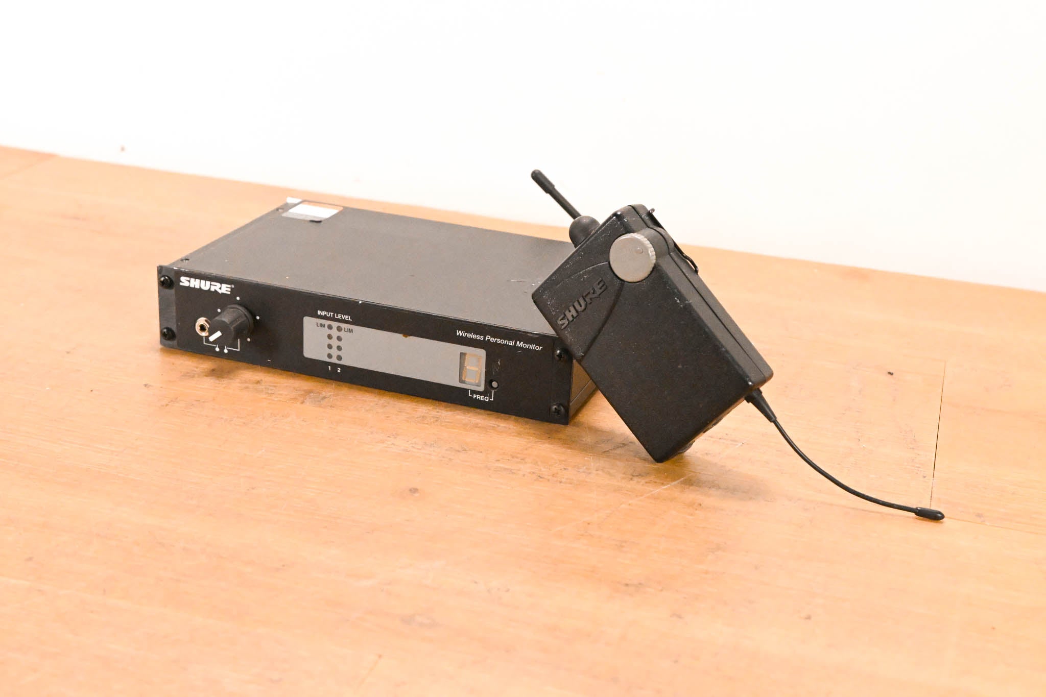 Shure PSM 400 In-Ear Monitoring System - X1 Band (NO POWER SUPPLY)