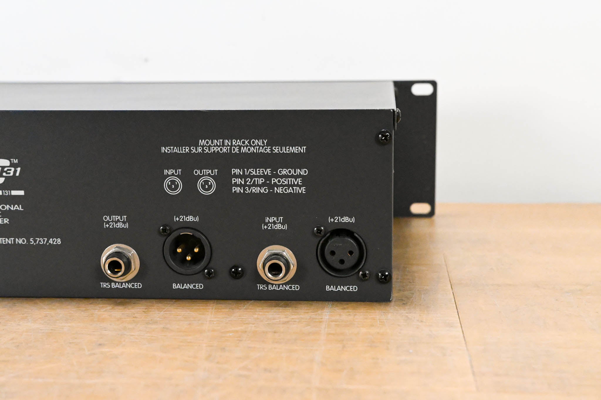 Peavey QF 131 31-Band Graphic Equalizer