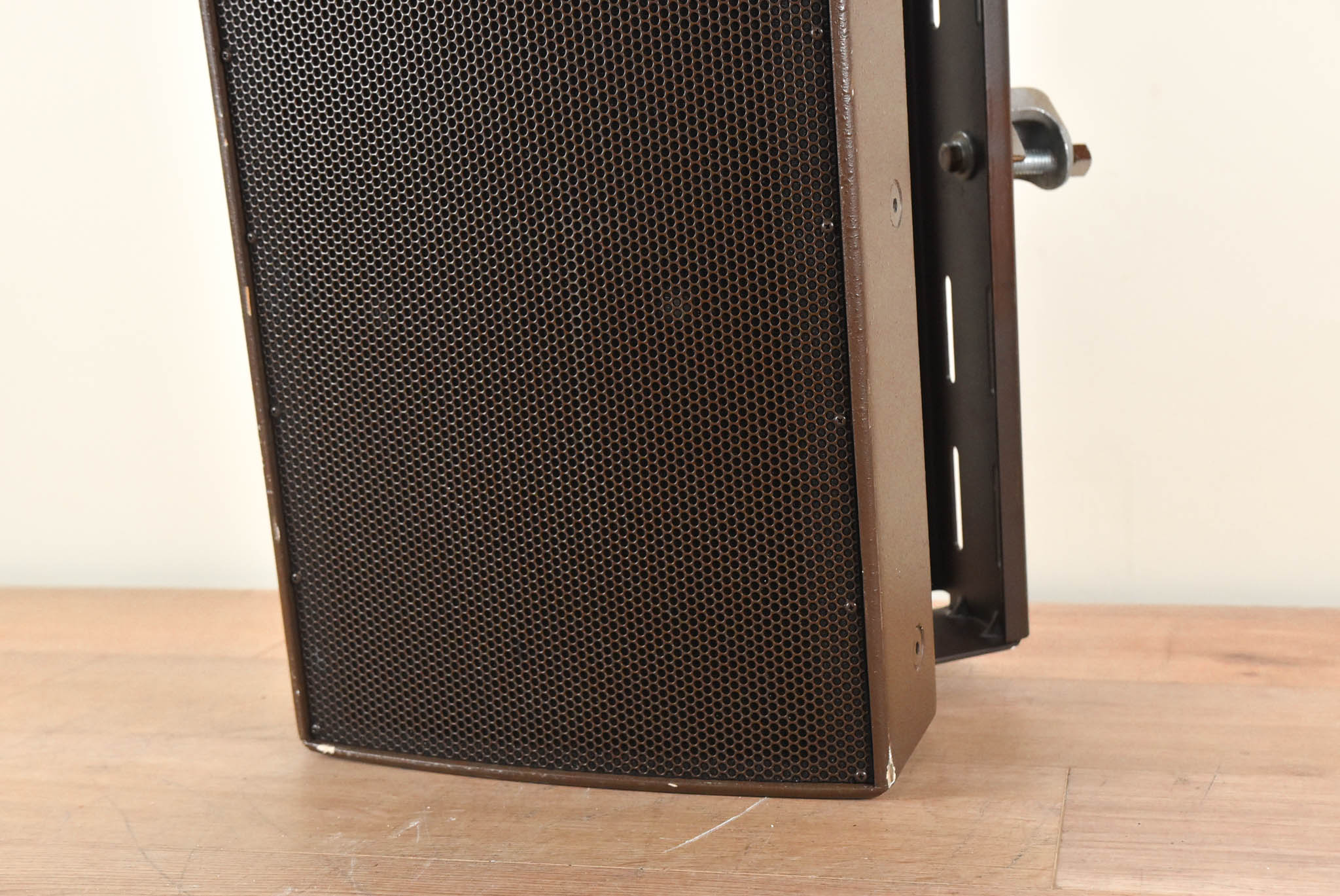 EAW MK8196i Passive 2-Way Full-Range Loudspeaker