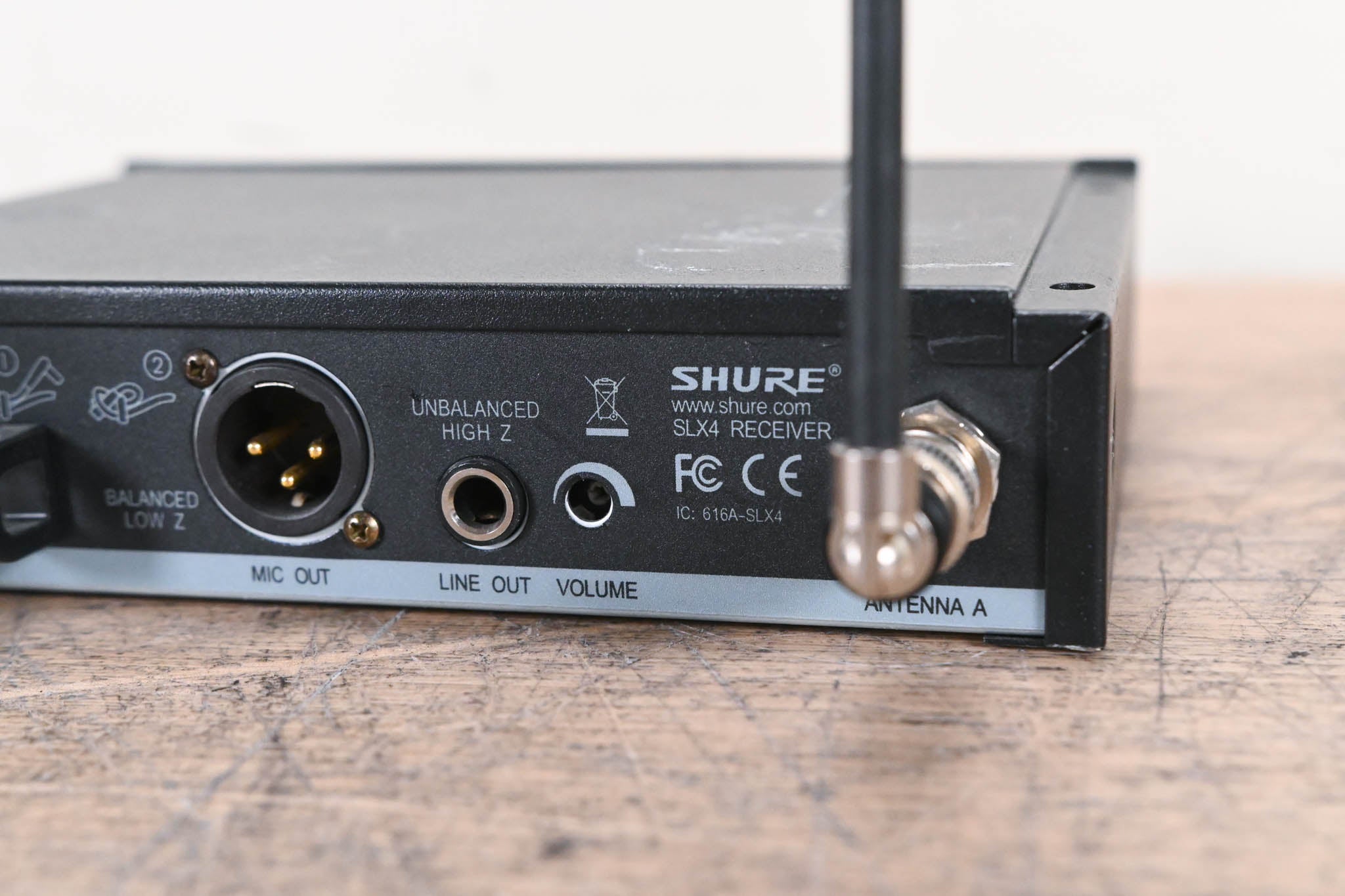 Shure SLX14 Belt Pack Wireless System - J3 Band (NO POWER SUPPLY)