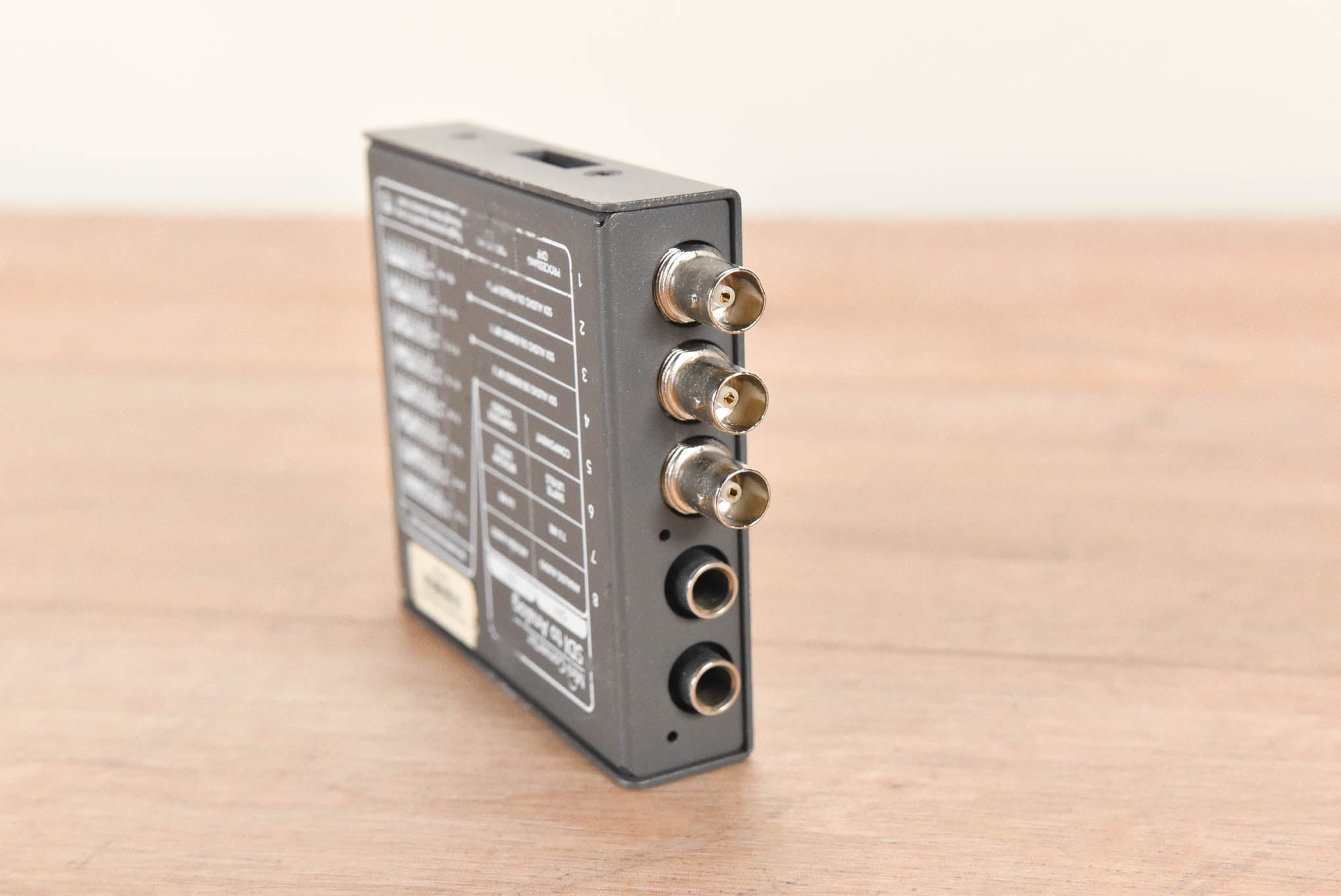 Blackmagic Design Mini Converter - SDI to Analog (NO POWER SUPPLY)