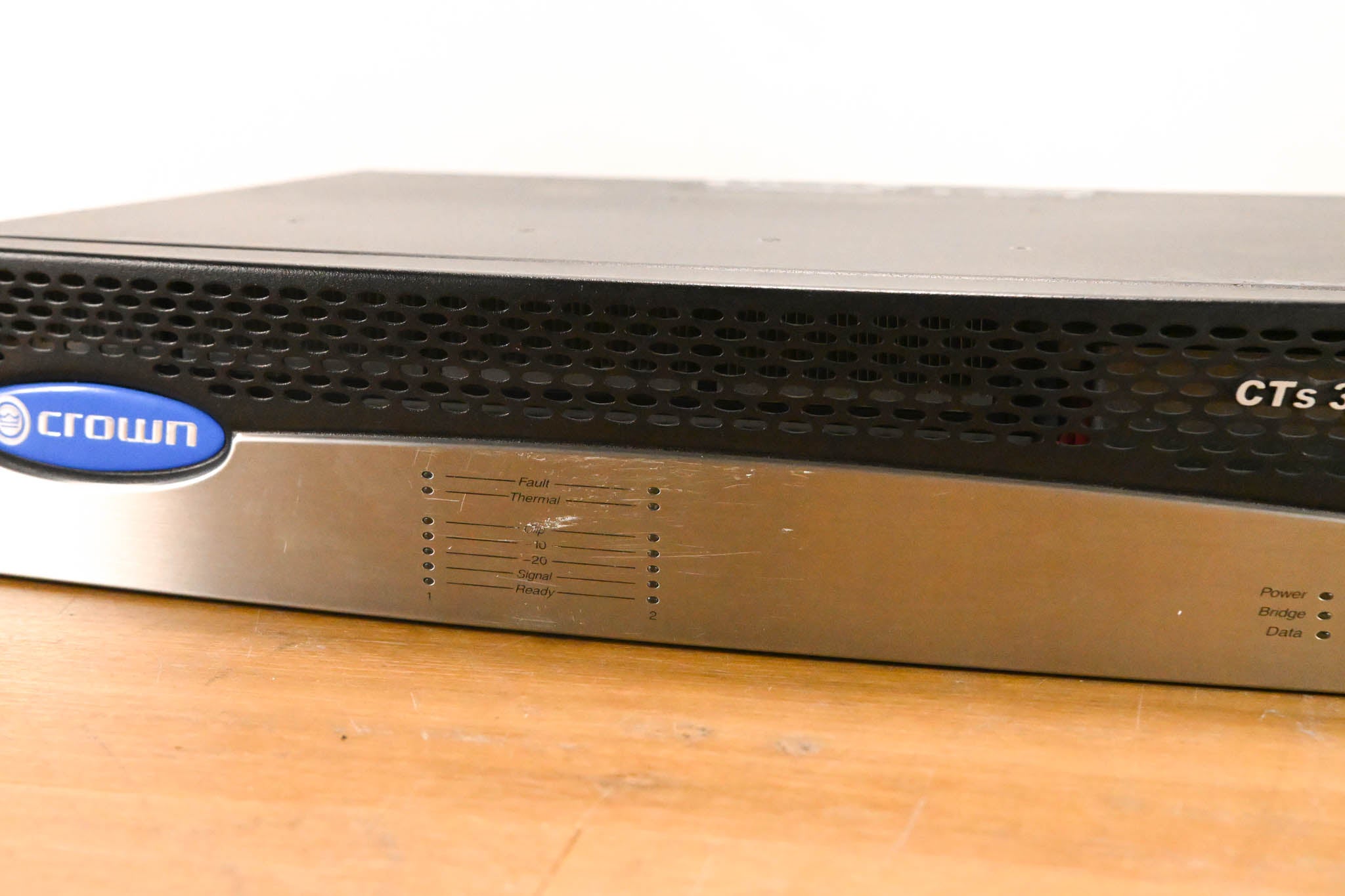 Crown CTs 3000 Two-Channel 1500W Power Amplifier