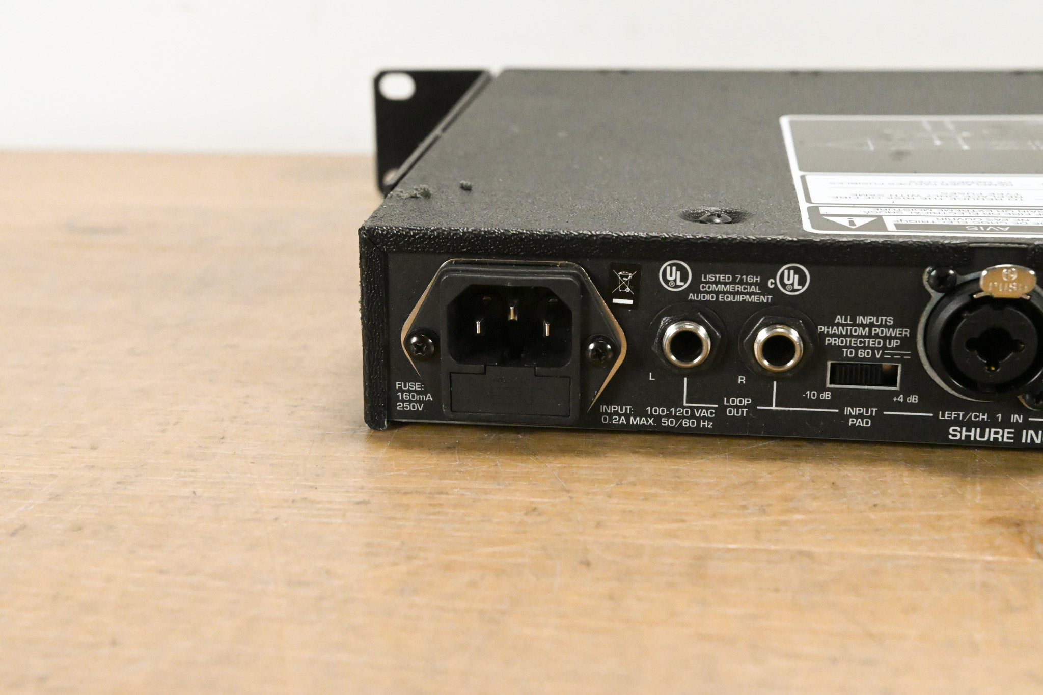 Shure PSM 700 Wireless In-Ear Monitoring System - H3 Band: 524-554 MHz