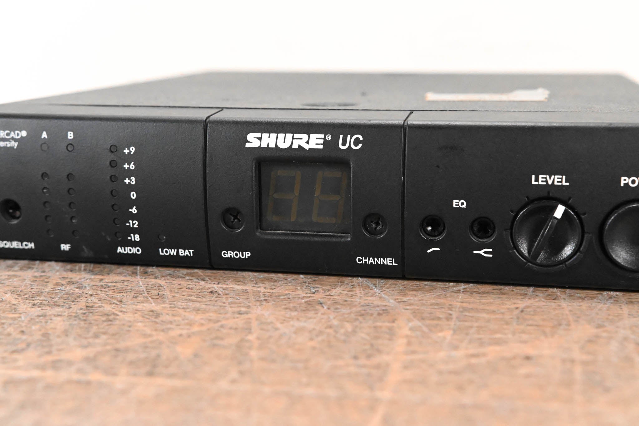 Shure UC4-UB Wireless Receiver - UB Band: 692-716 MHz (NO POWER SUPPLY)