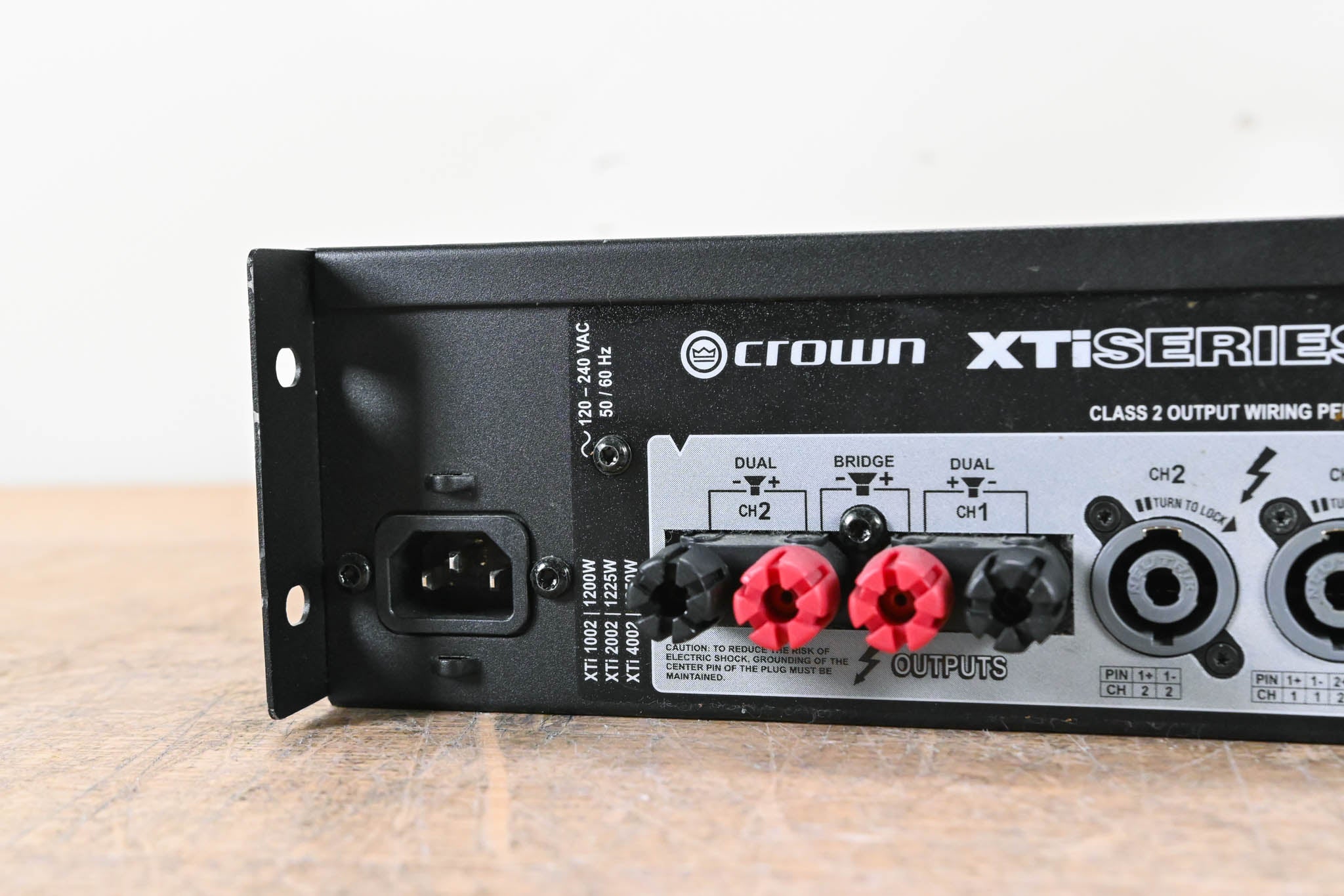 Crown XTi 4002 2-Channel Power Amplifier