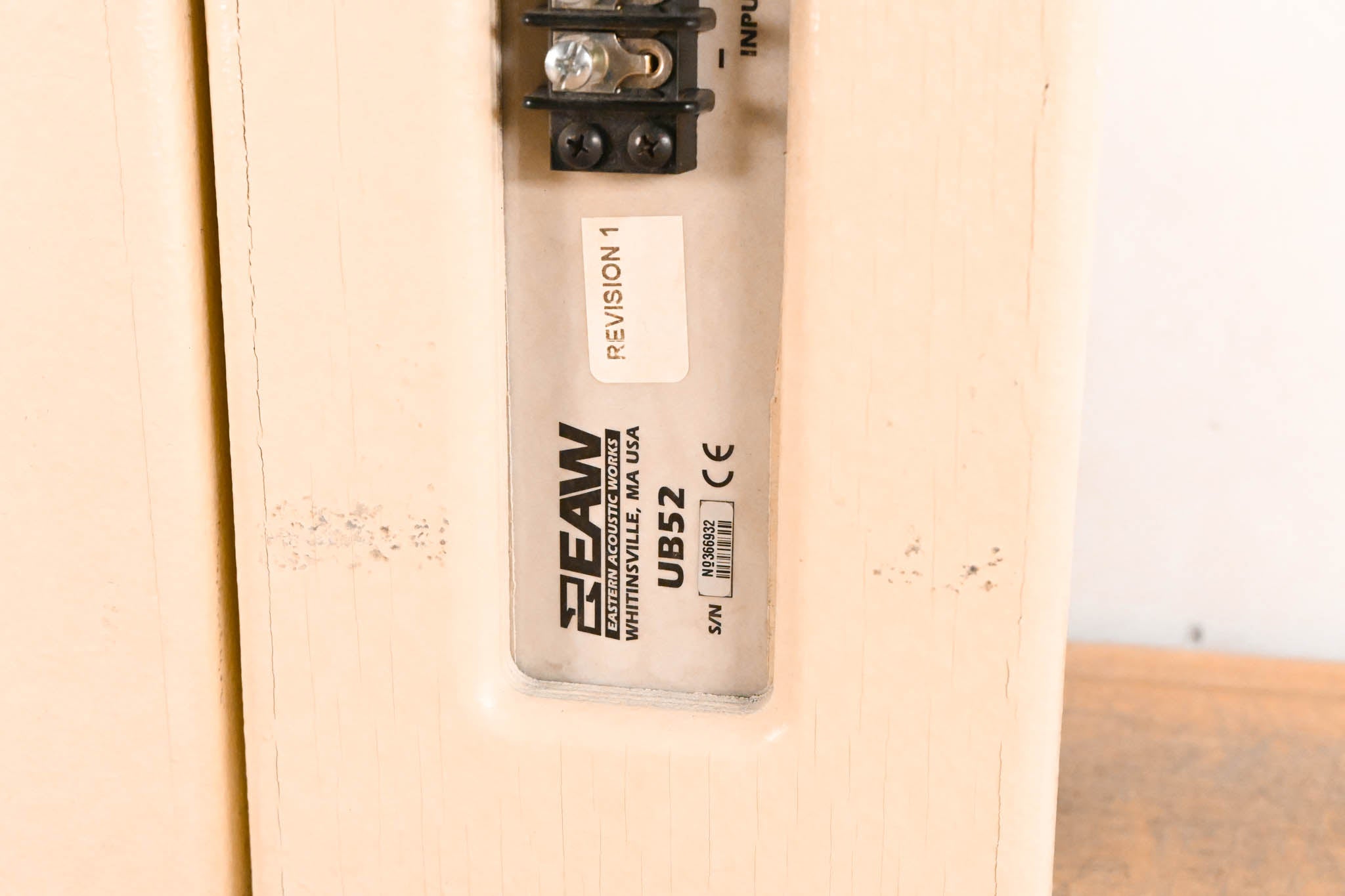 EAW UB52 Two-Way Full-Range Loudspeaker - White (PAIR)