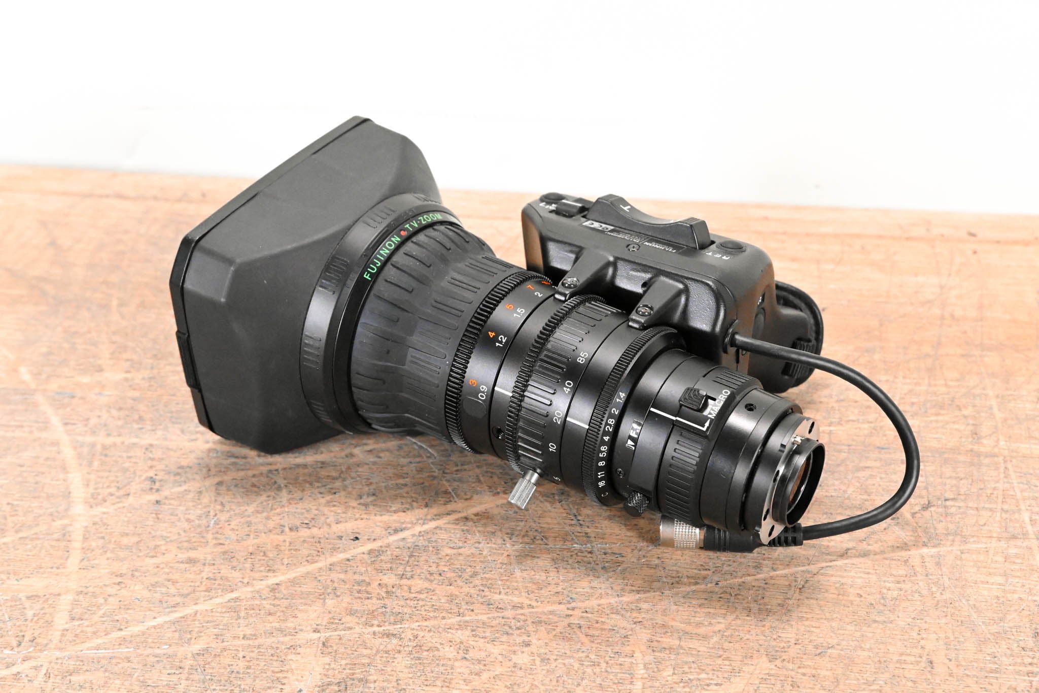 Fujinon Th17x5BRMU Broadcast Zoom Lens - 1:1.4/5-85mm