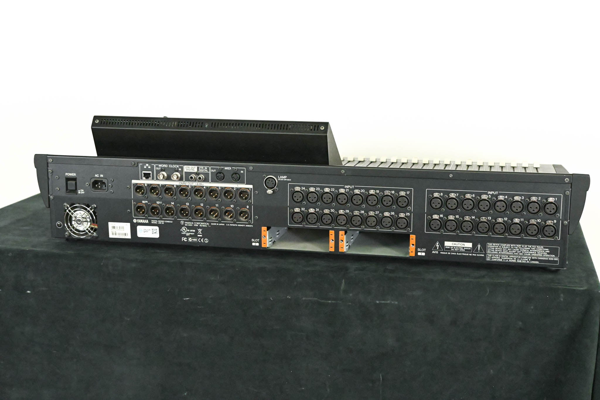 Yamaha LS9-32 32-Input Digital Mixing Console
