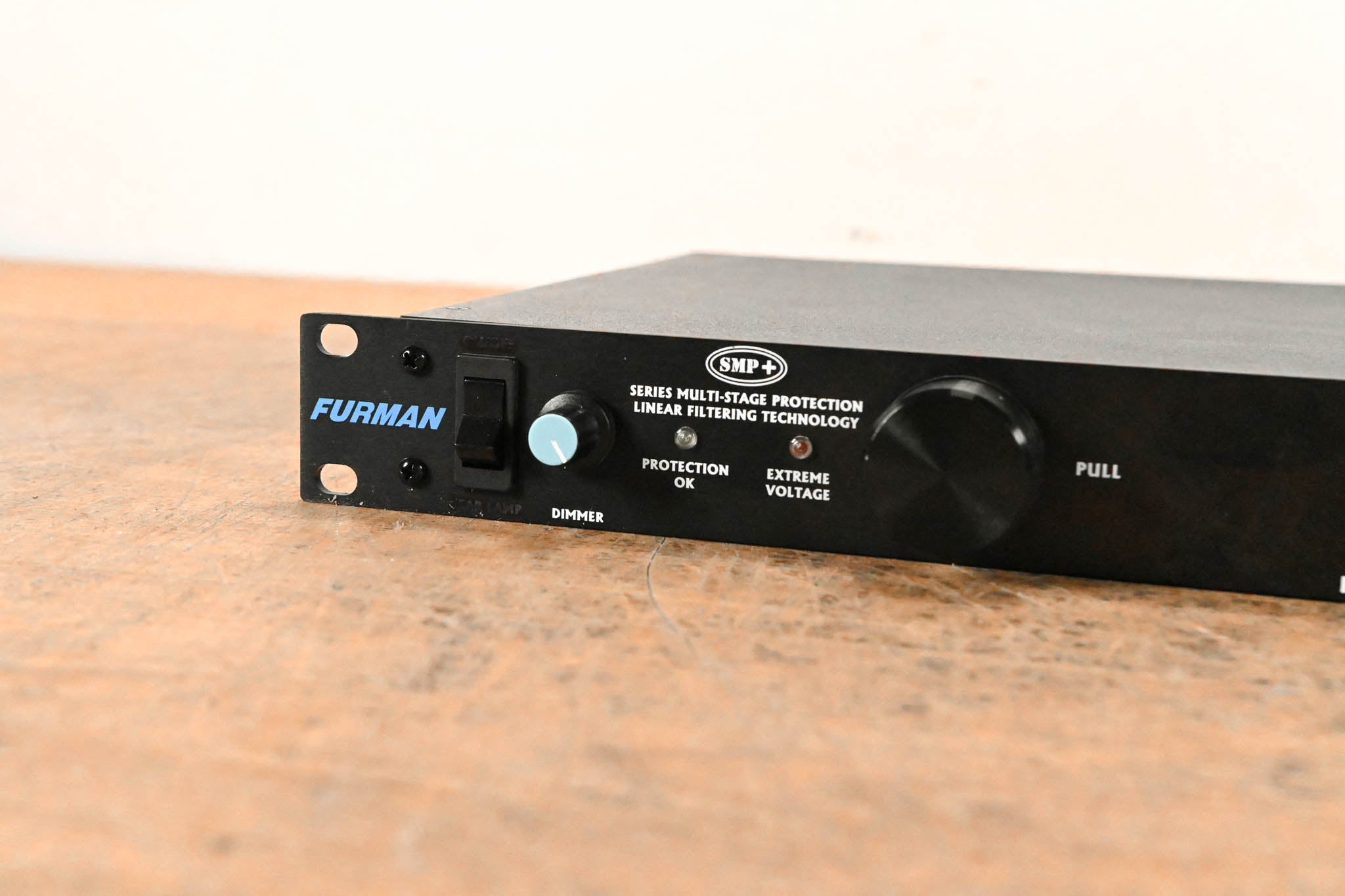 Furman PL-8 Series II 8-Outlet Rackmount Power Conditioner