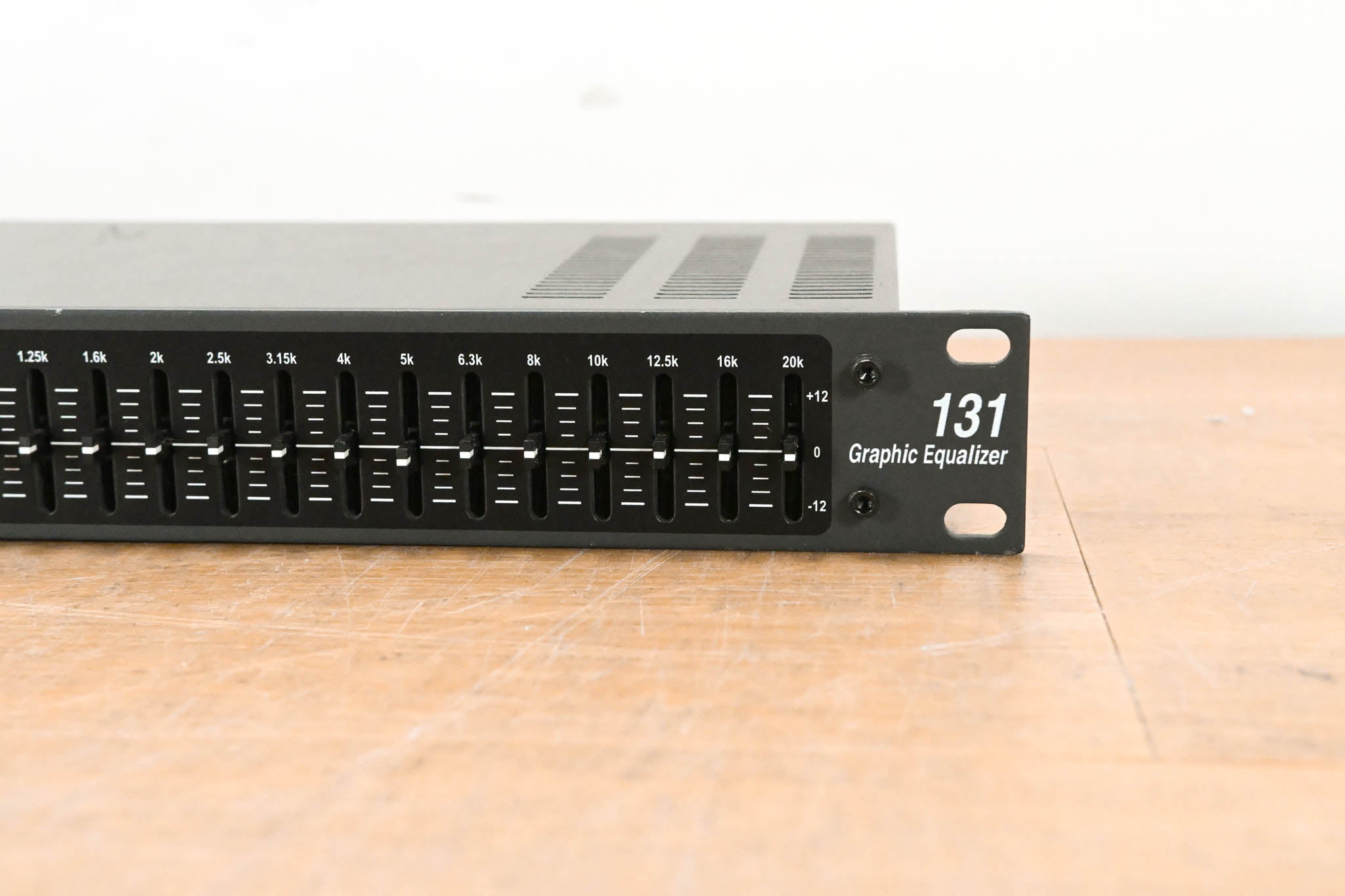 dbx 131 31-Band Graphic Equalizer