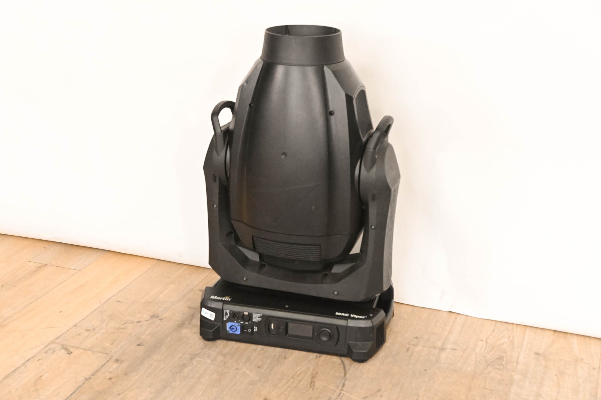 Martin MAC Viper Profile High Output Discharge-Based Moving Light