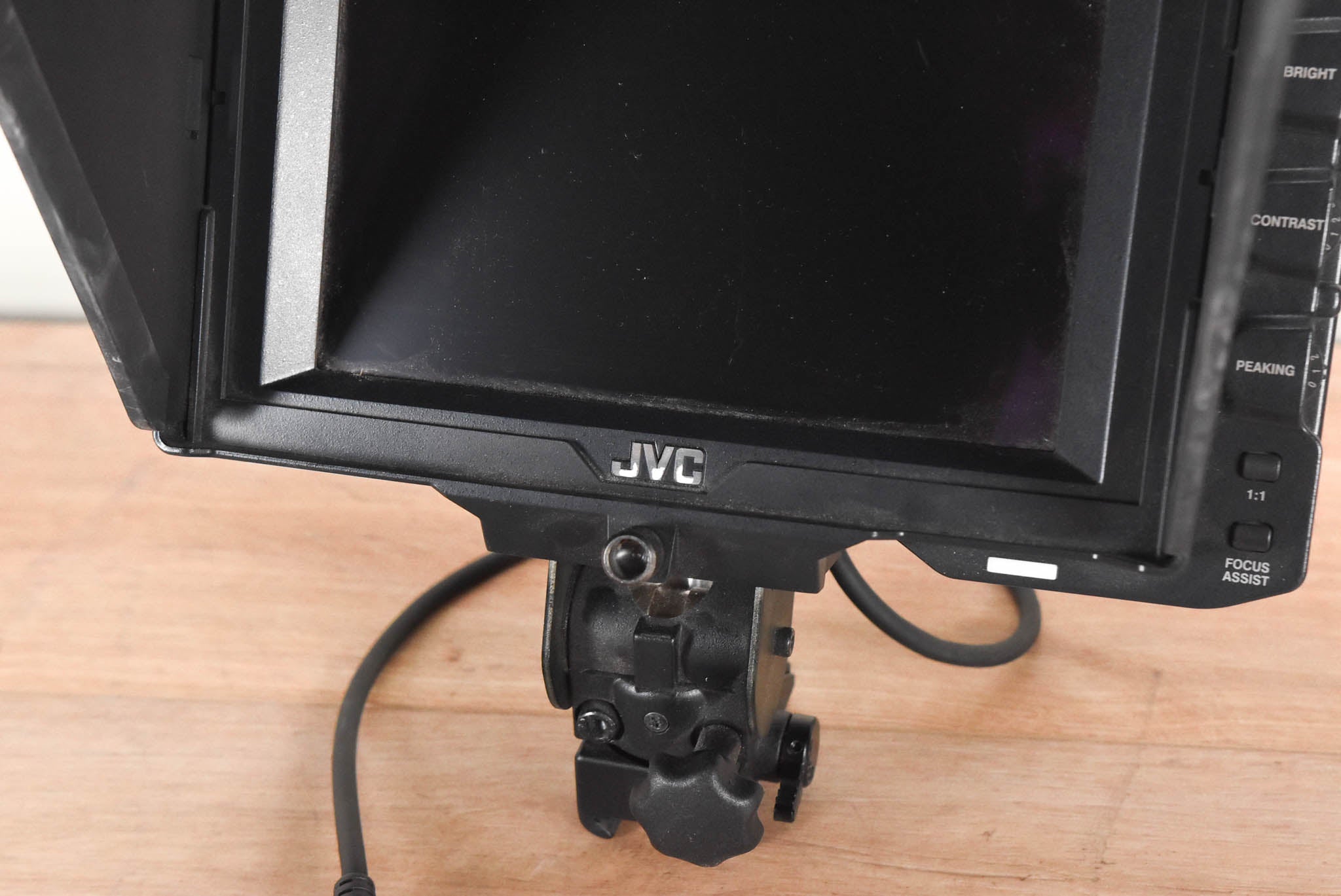 JVC VF-HP840U 8.4-in HD/SD Studio Viewfinder