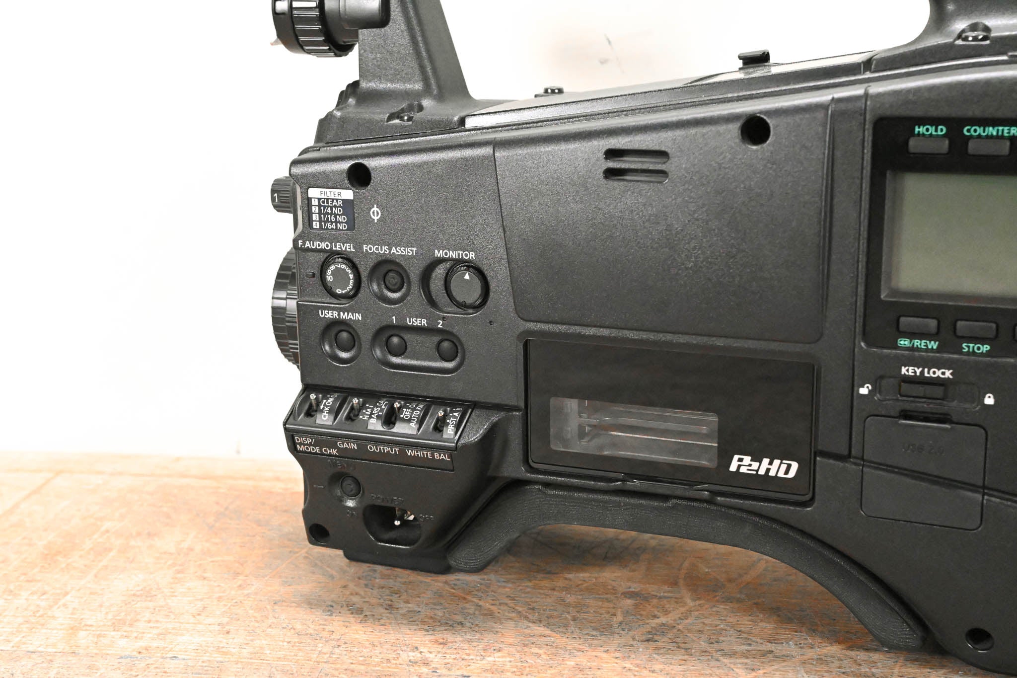 Panasonic AG-HPX610P P2 HD Shoulder-Mount Camcorder