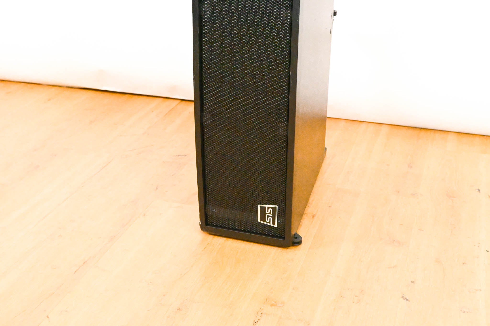 SLS CPA7600 Compact 3-Way Line Array Speaker