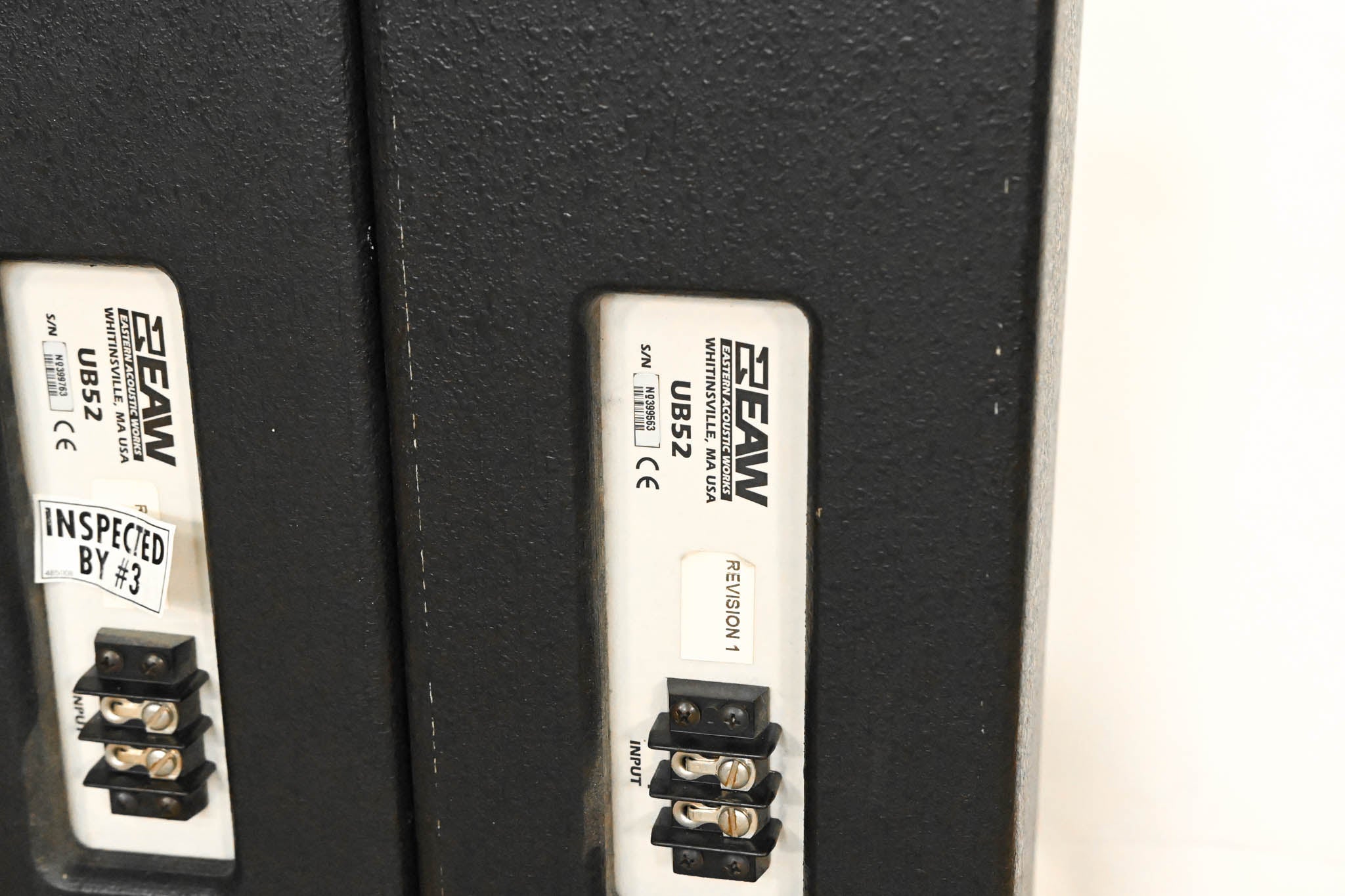 EAW UB52 Two-Way Full-Range Loudspeaker (PAIR)