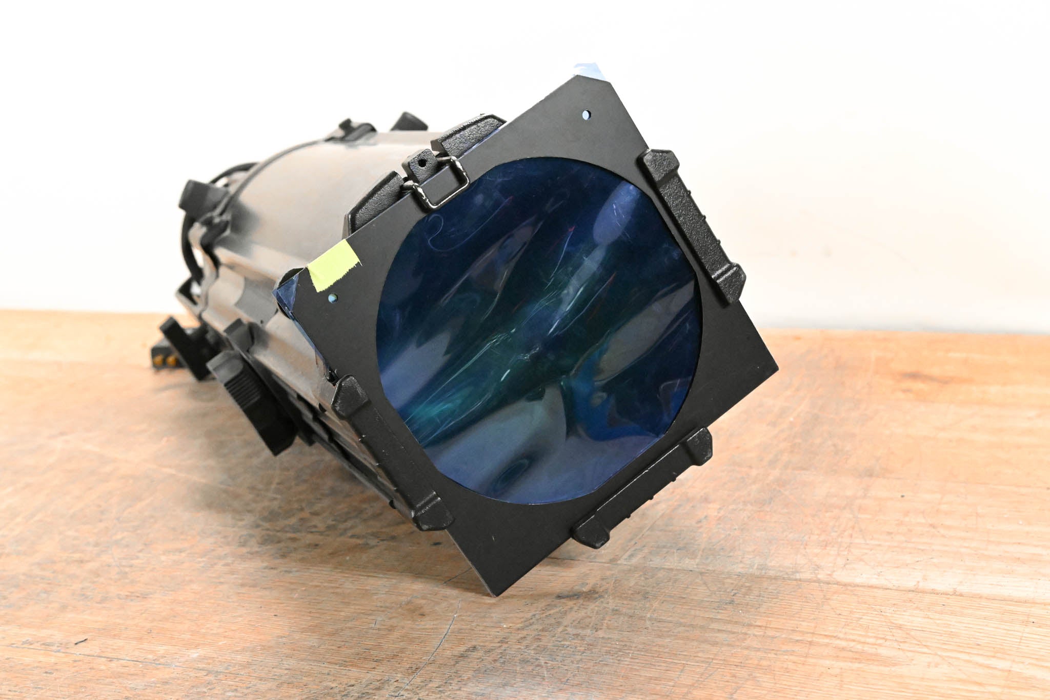 ETC Source Four Zoom 15-30 Degree 750 Ellipsoidal Light