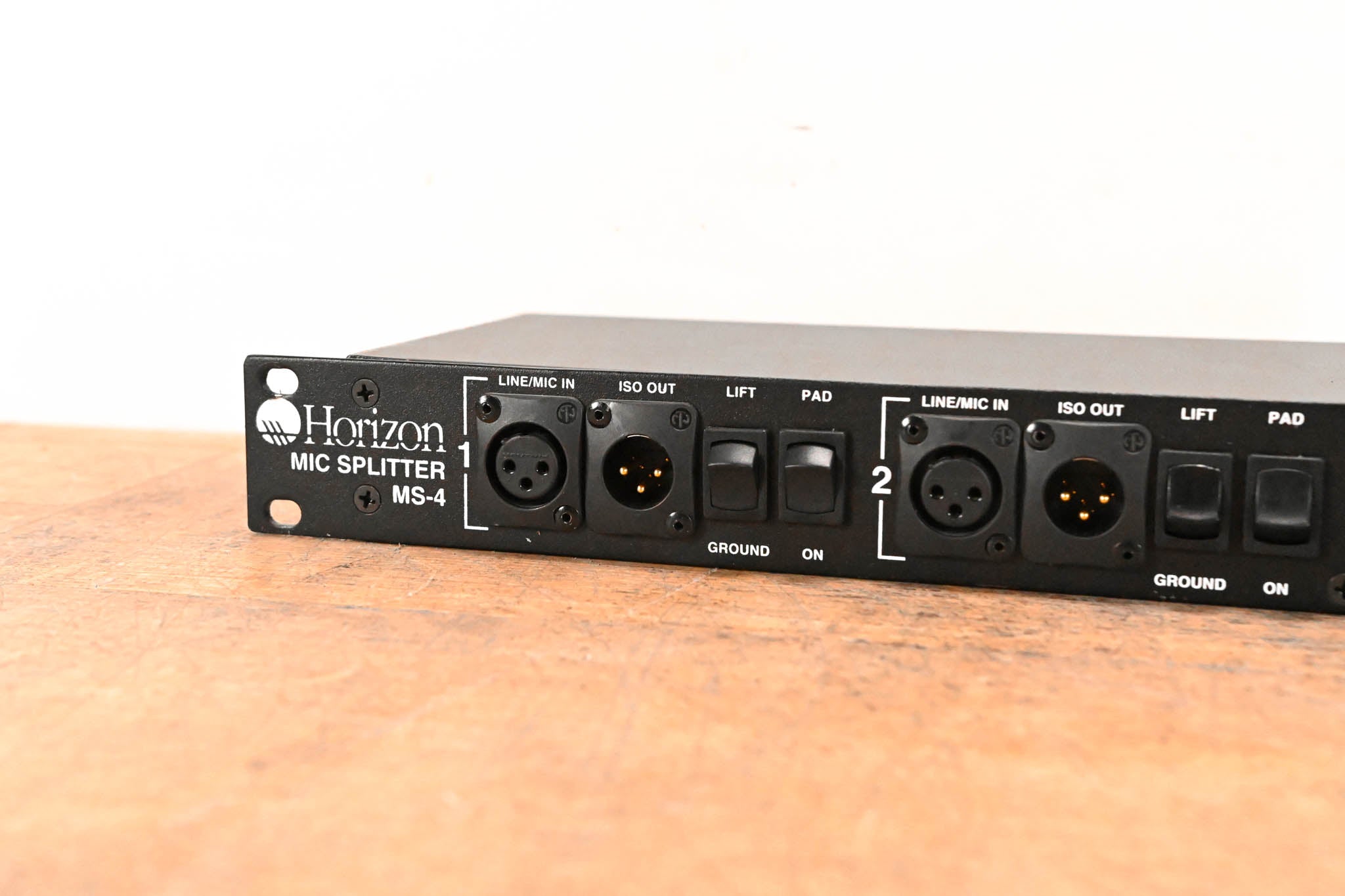 Horizon MS-4 4-Channel Rackmount Mic Splitter