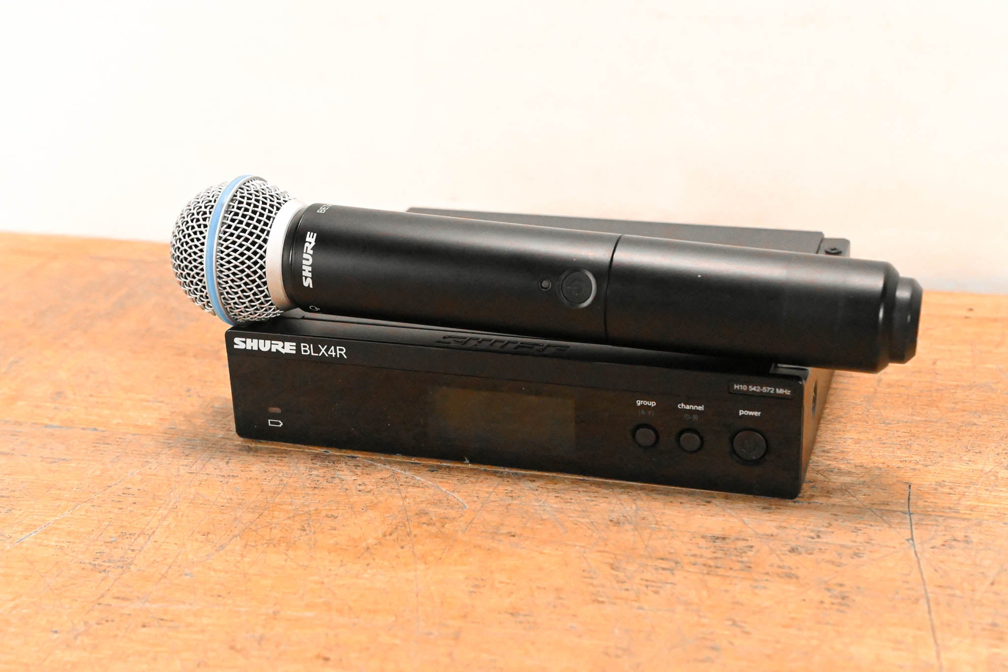 Shure BLX24R/B58 Handheld Wireless System - H10 Band (NO POWER SUPPLY)