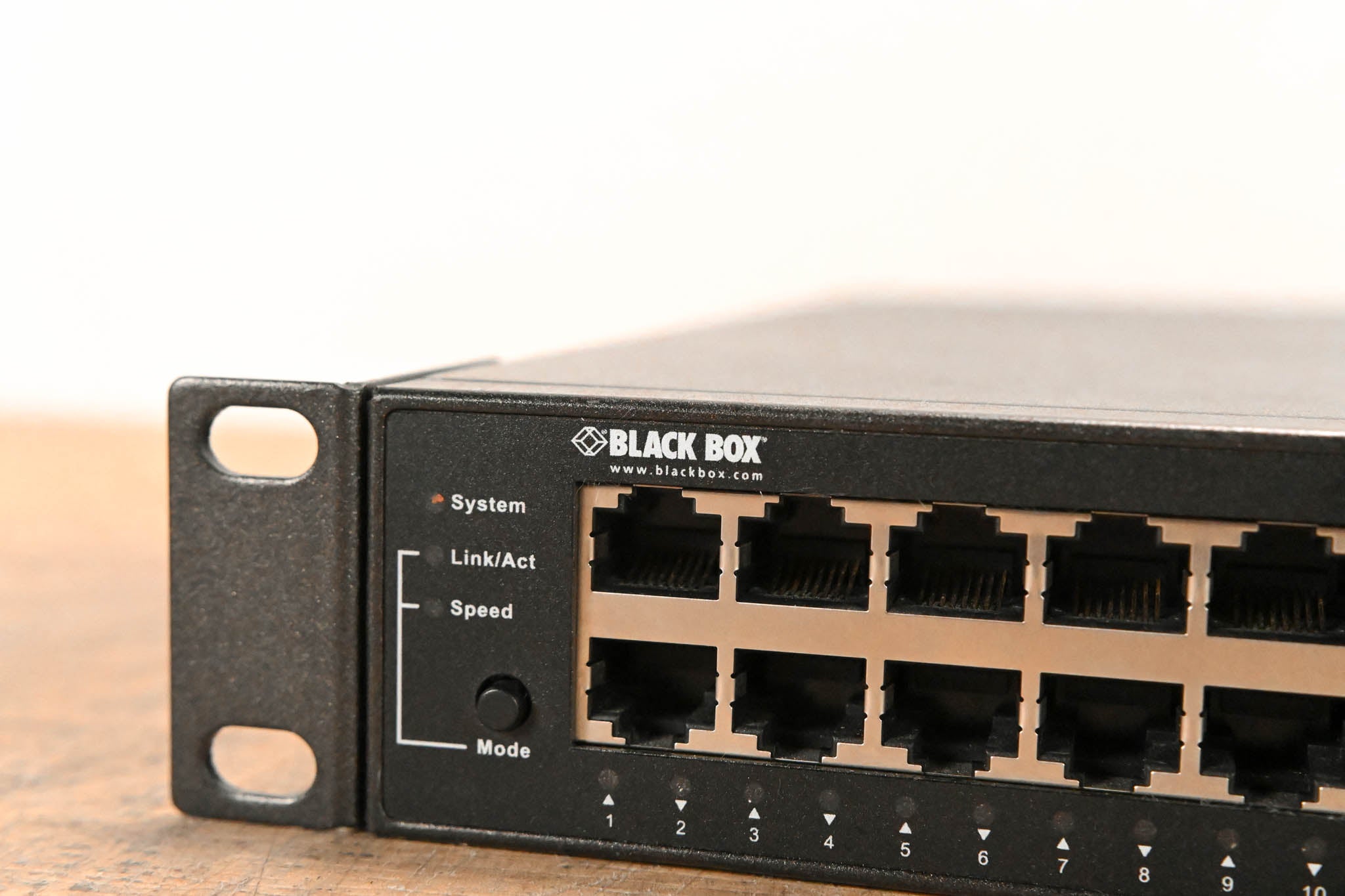 Black Box LGB5052A Gigabit Managed Switch Eco With 10G Uplinks