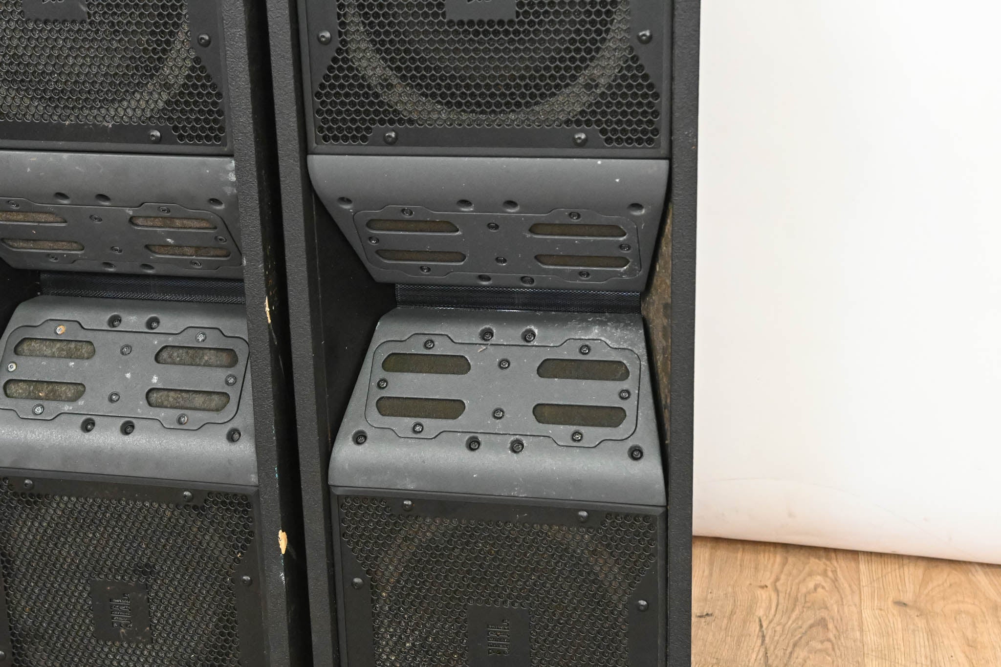 JBL VT4887 Compact Bi-Amplified 3-Way Line Array Element (PAIR)