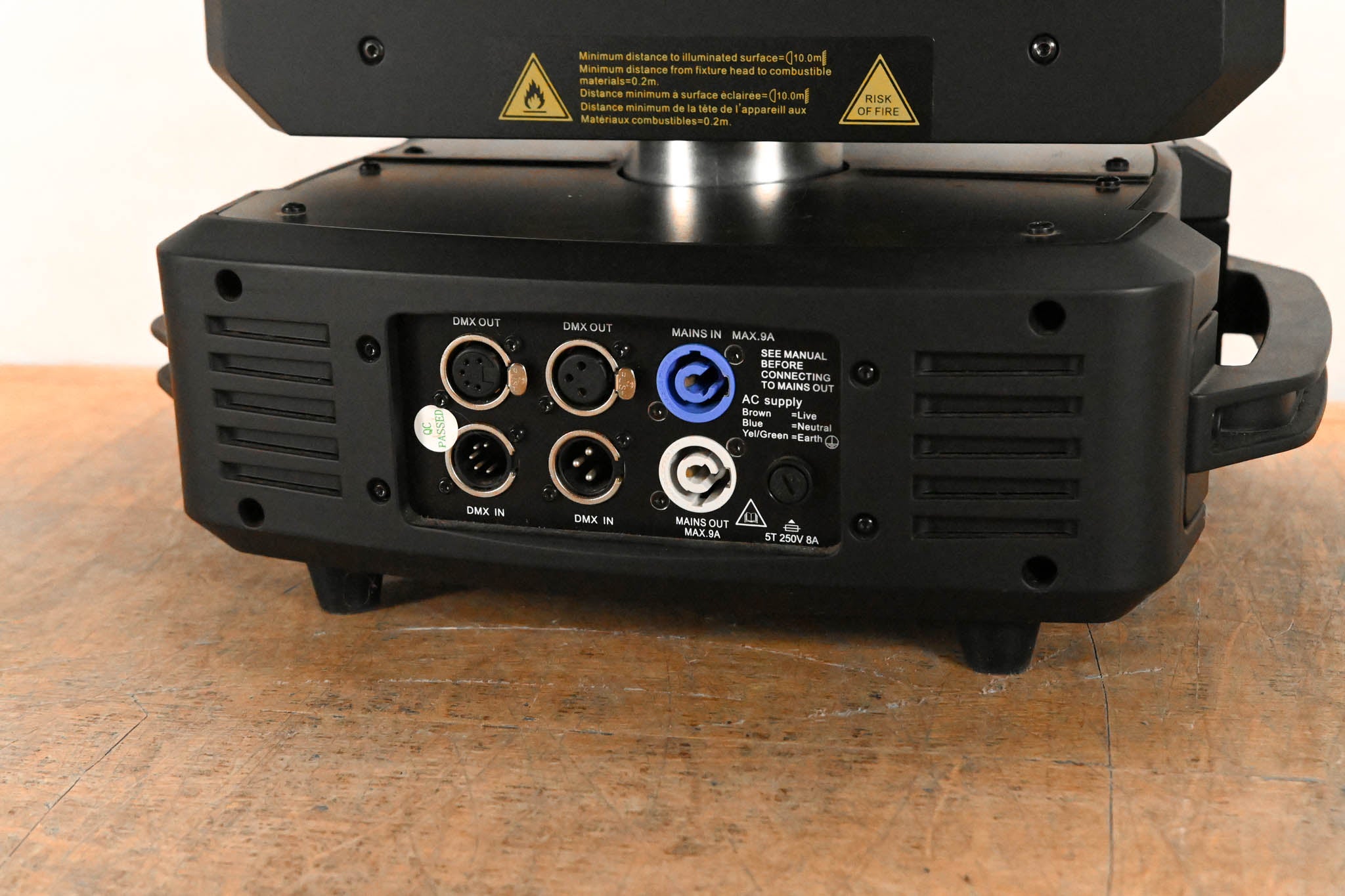 Martin Lighting RUSH MH 7 Hybrid Mid-Size All-in-One Hybrid Fixture