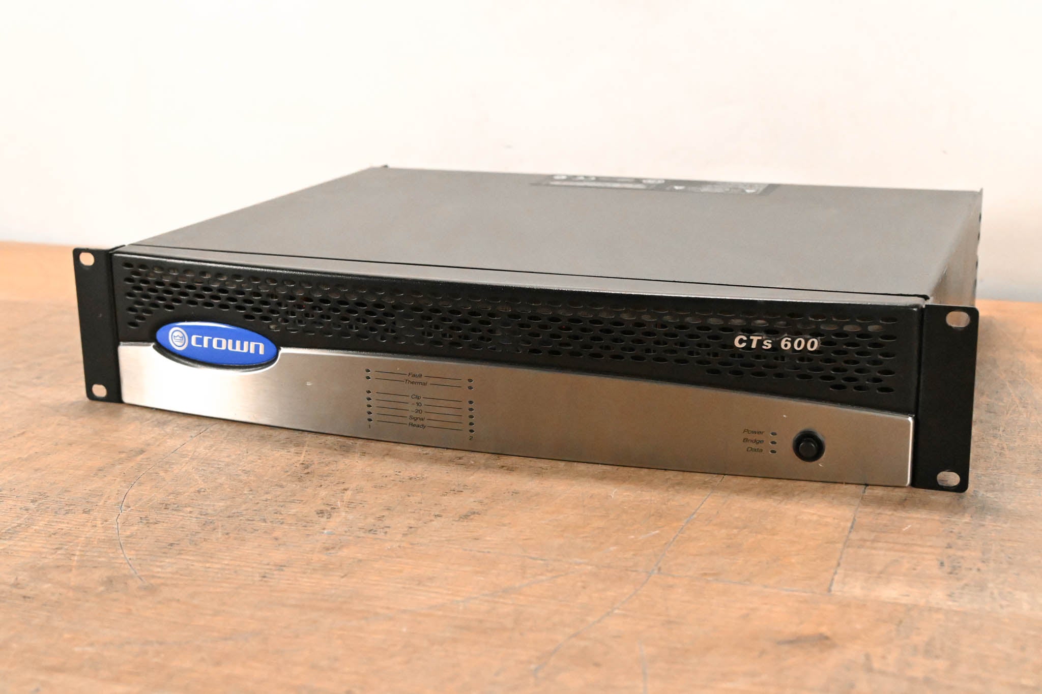 Crown CTs 600 Two-Channel 300W Power Amplifier