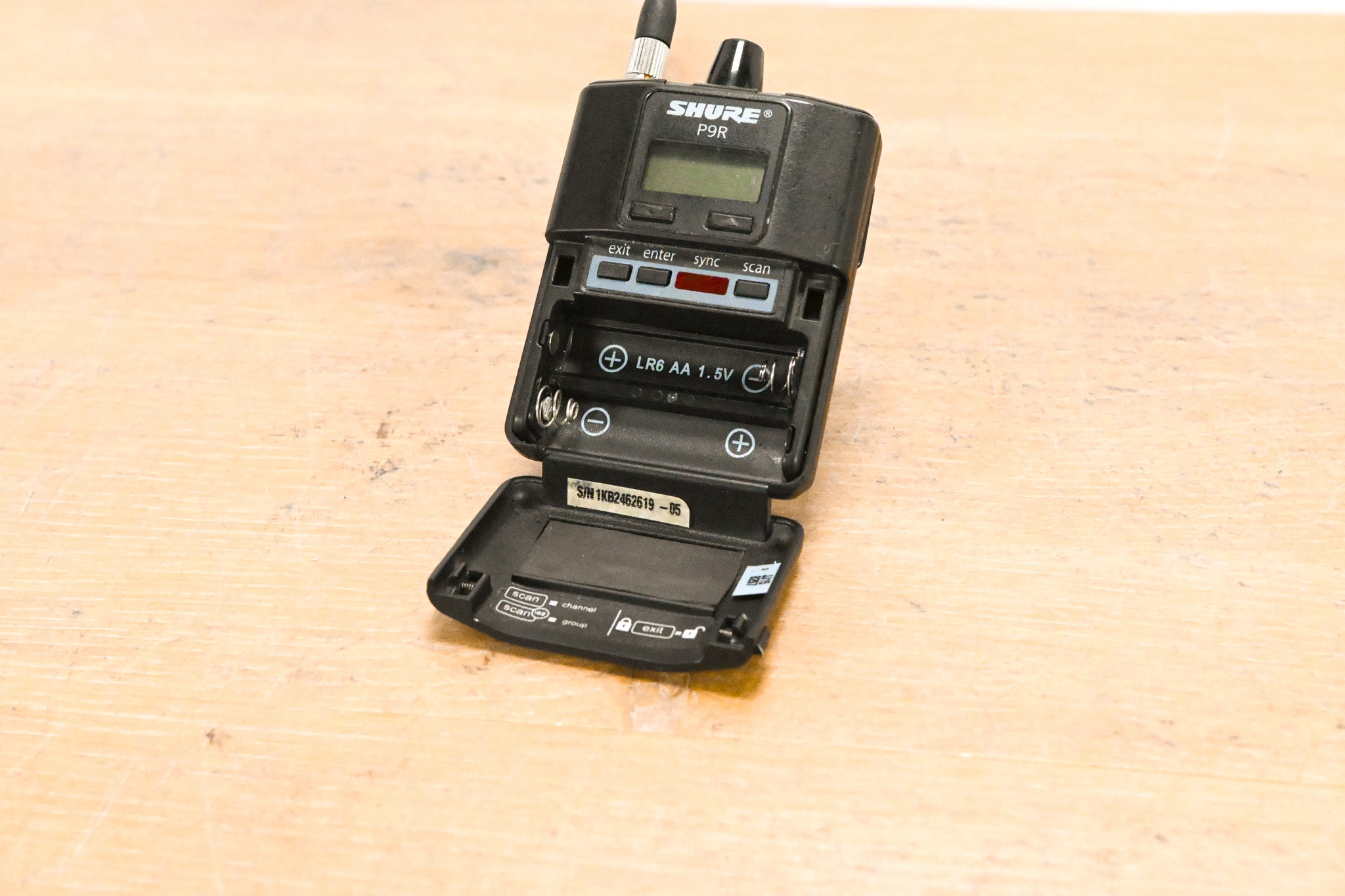 Shure PSM 900 Wireless IEM System L6 Band: 656-692 MHz (NO POWER SUPPLY)