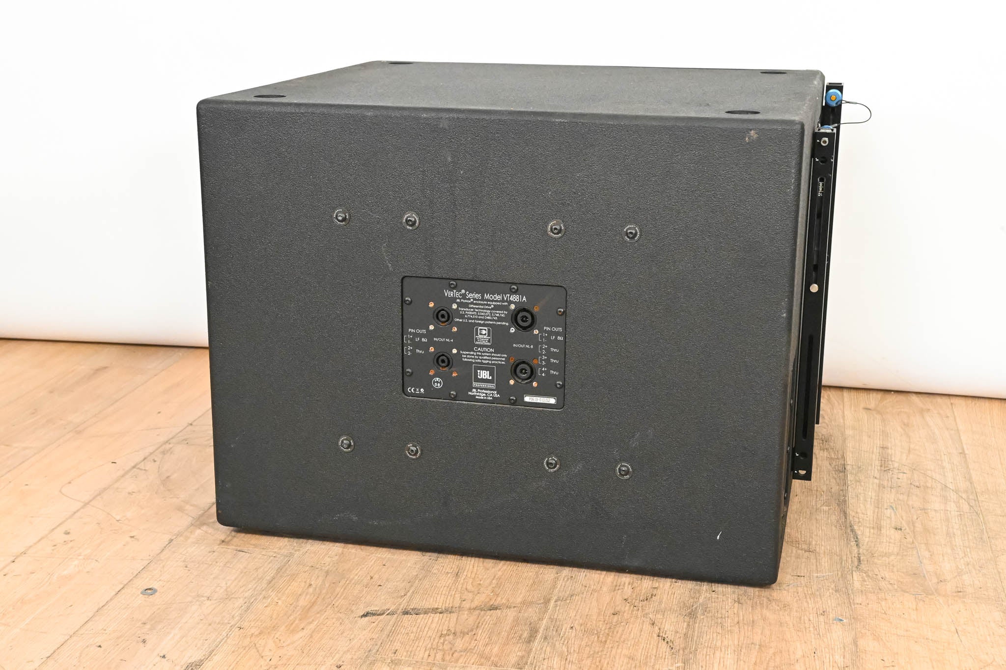 JBL VT4881A Compact Arrayable 18" Subwoofer