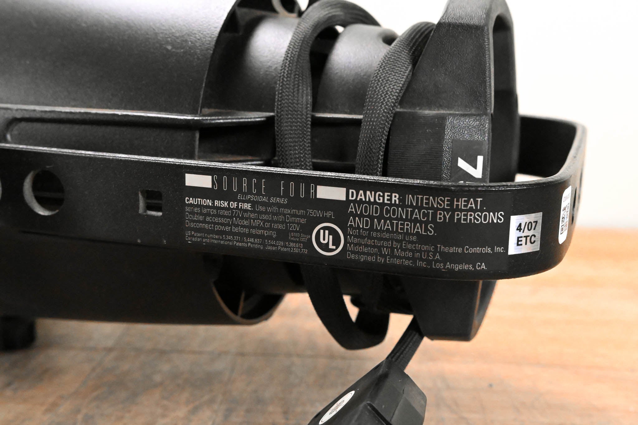 ETC Source Four Zoom 15-30 Degree 750 Ellipsoidal Light