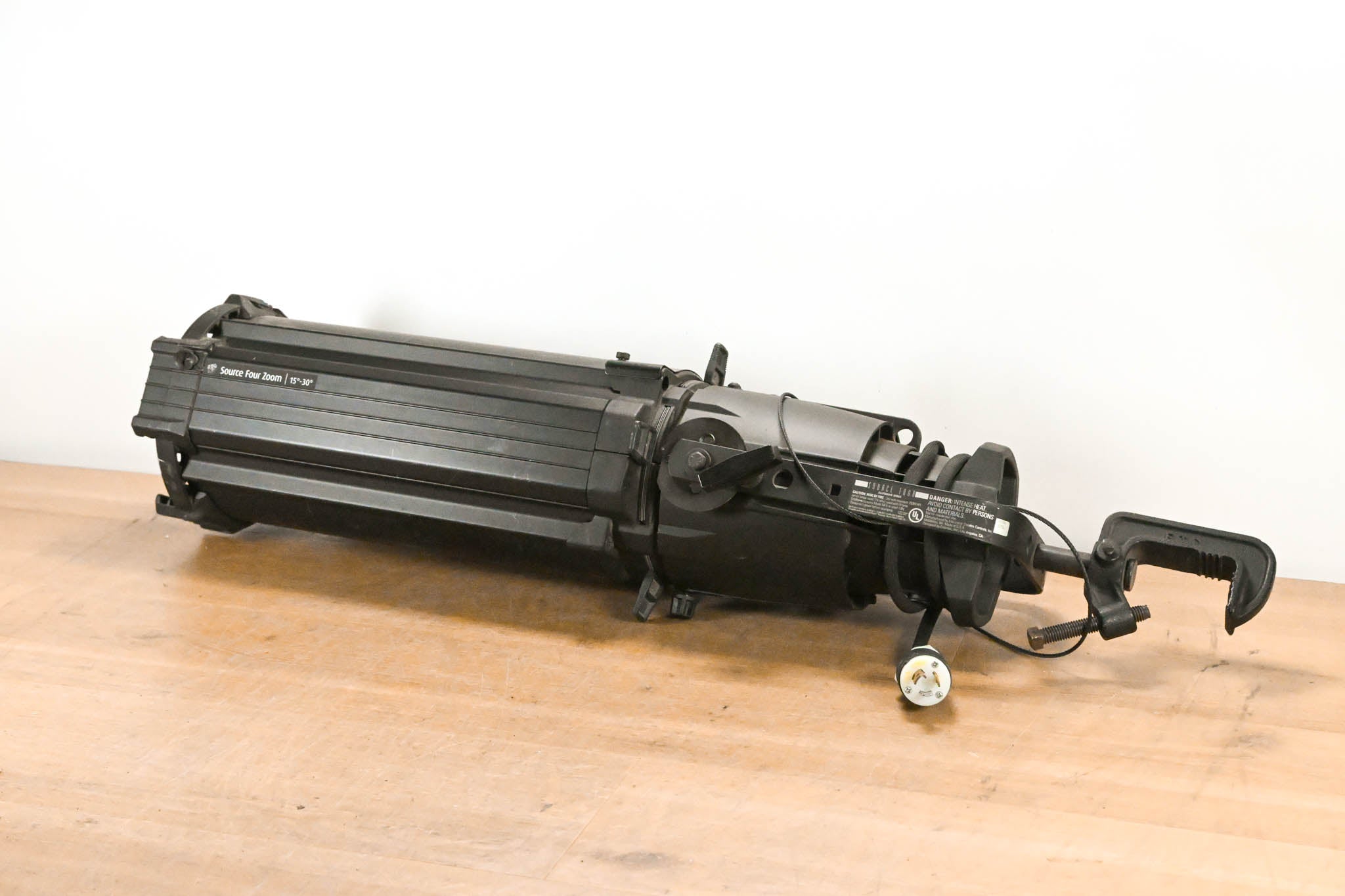ETC Source Four Zoom 15-30 Degree 750 Ellipsoidal Light
