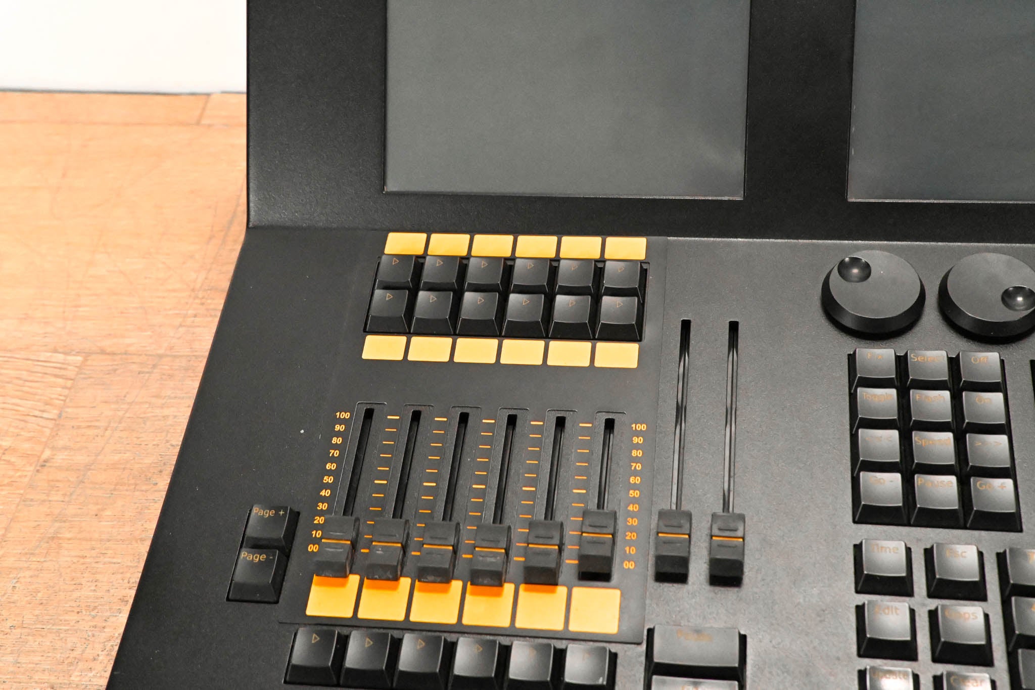 MA Lighting dot2 Core Compact Lighting Console