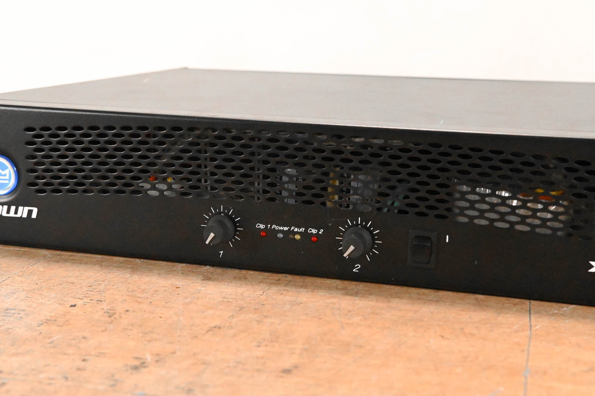 Crown XLS 402 2-Channel Power Amplifier