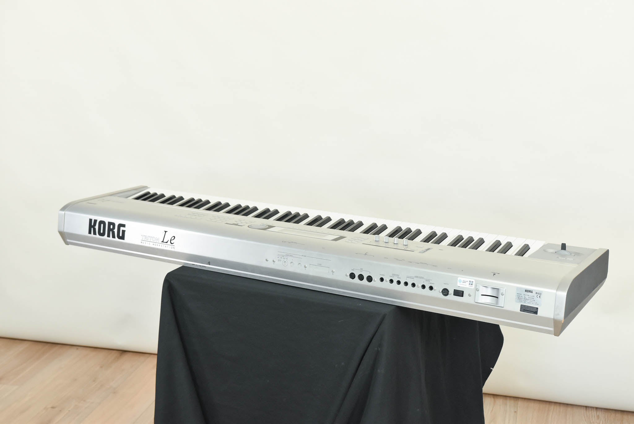 Korg TRITON Le 88 Music Workstation Keyboard