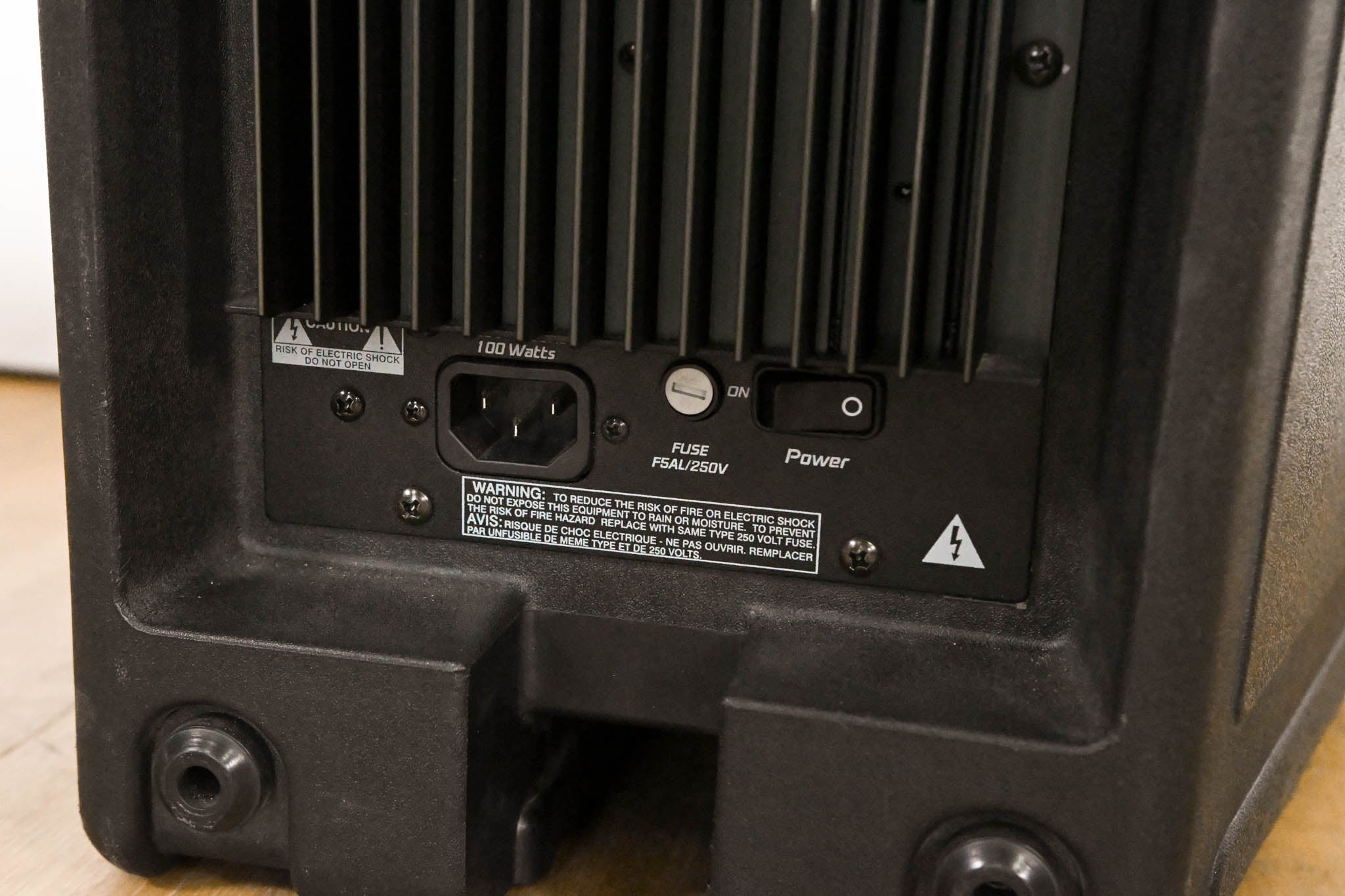 Peavey Impulse 100p 10" Bi-Amplified PA Speaker