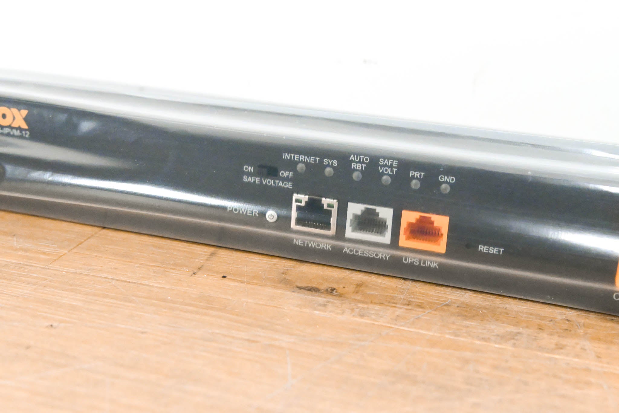 WattBox WB-800VPS-IPVM-12 Vertical IP Power Conditioner (12 Outlets)