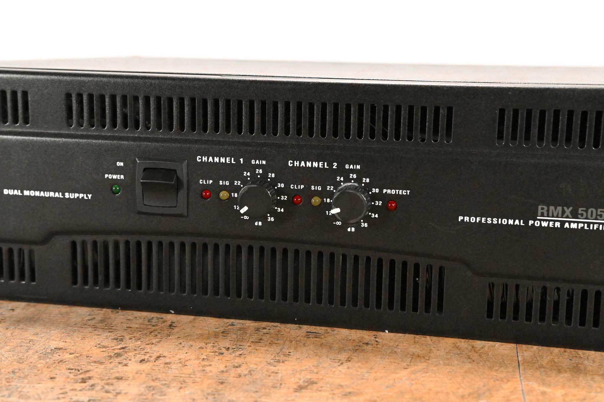 QSC RMX5050 2-Channel Power Amplifier